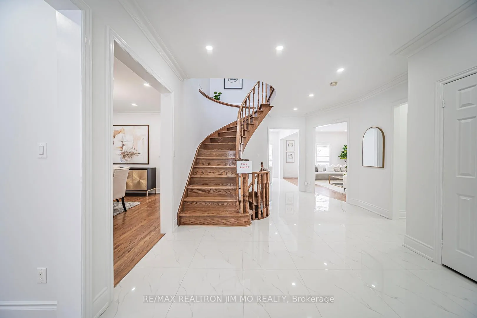 Photo 3 of 30 Eyer Drive, Markham, Cachet — HOMEH