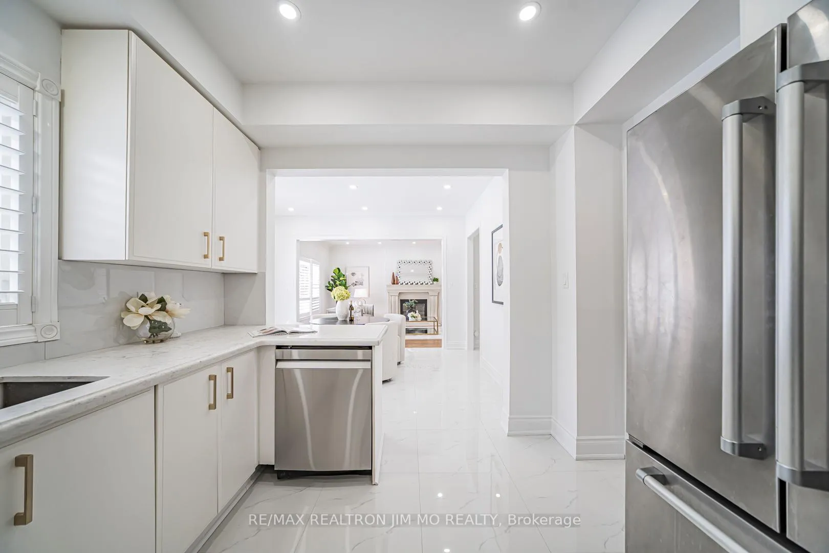 Photo 14 of 30 Eyer Drive, Markham, Cachet — HOMEH