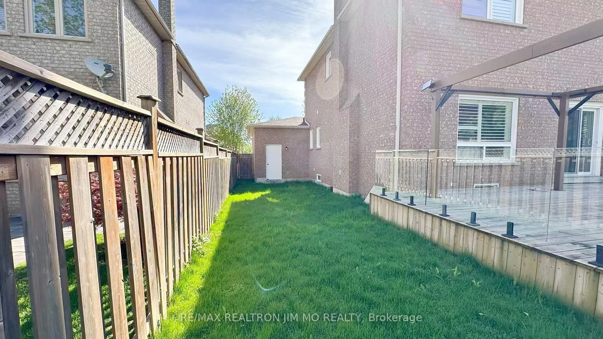 Photo 48 of 30 Eyer Drive, Markham, Cachet — HOMEH