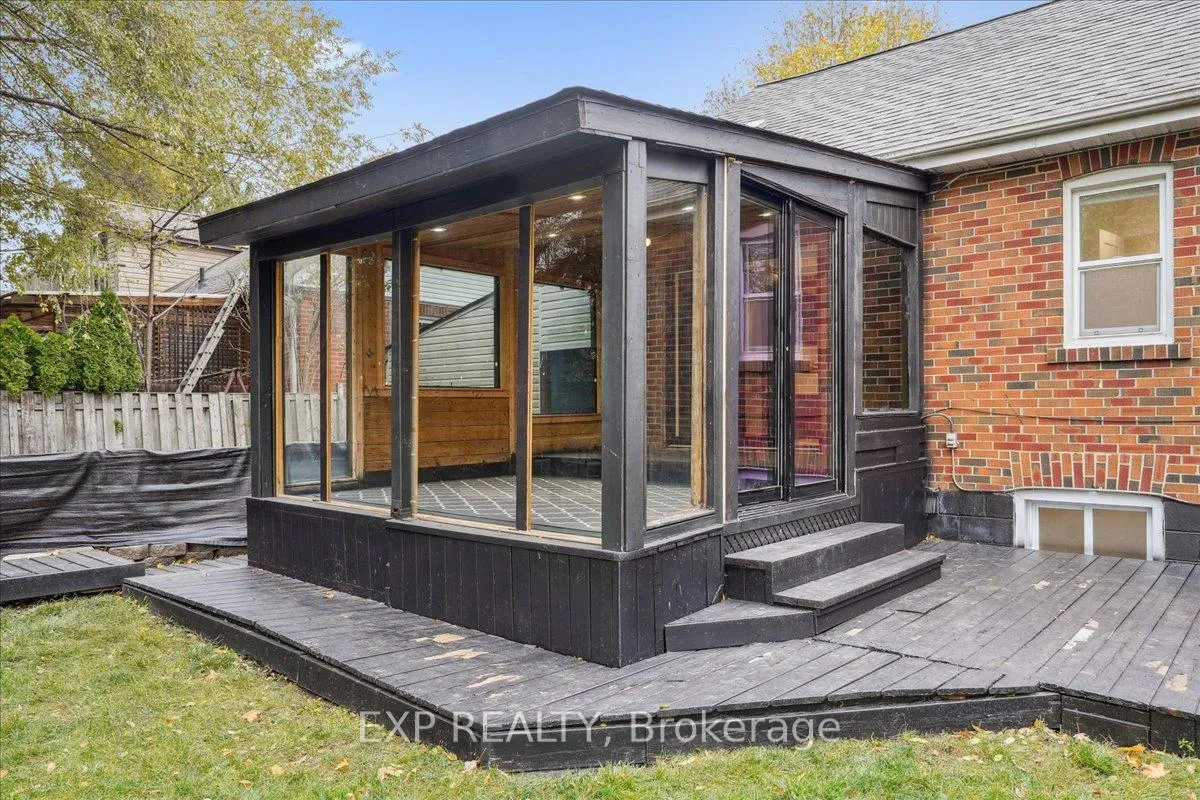 Photo 37 of 10 Harold Street, Brampton, Downtown Brampton — HOMEH