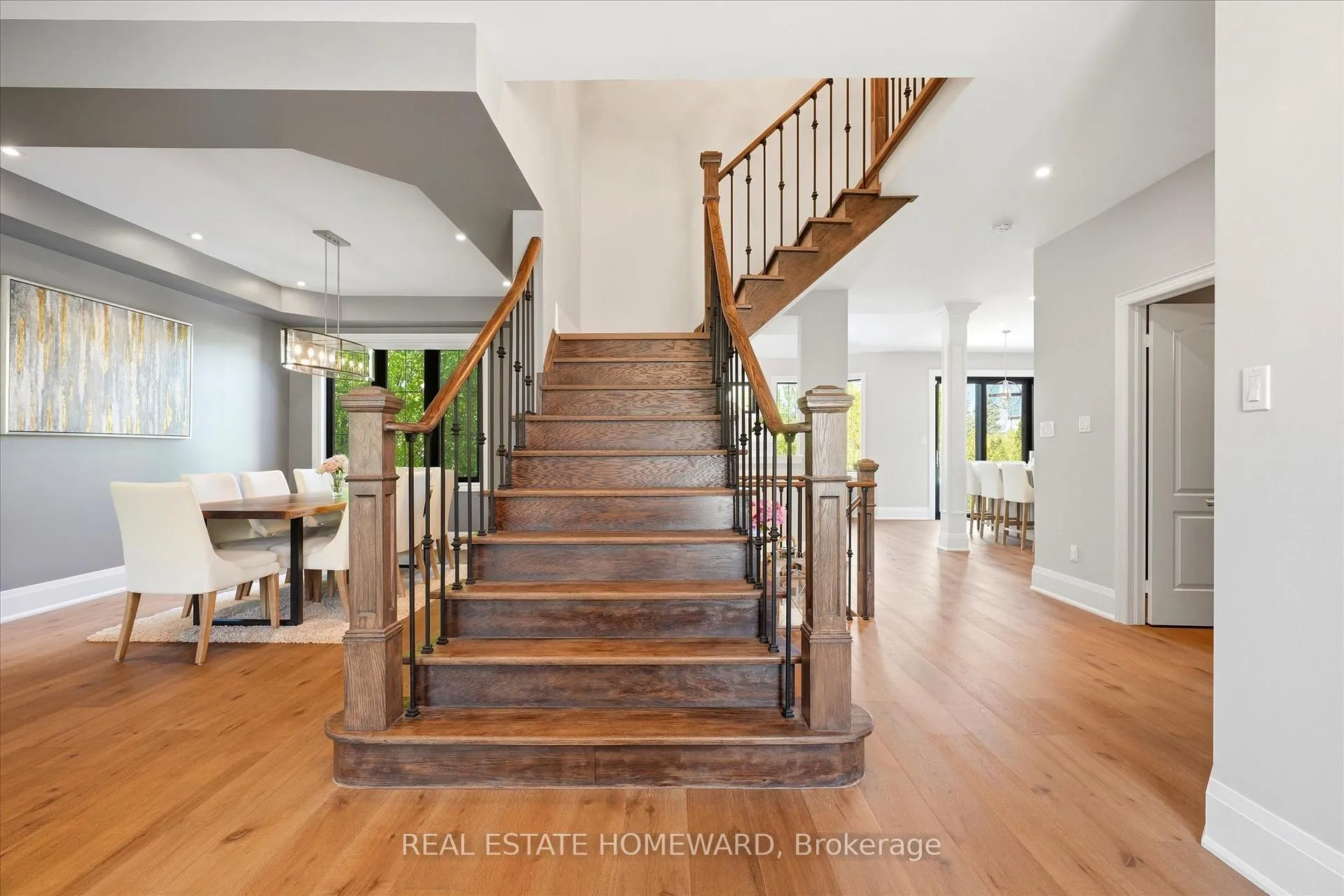Photo 5 of 2471 Castlebrook Road, Oakville, Westmount — HOMEH