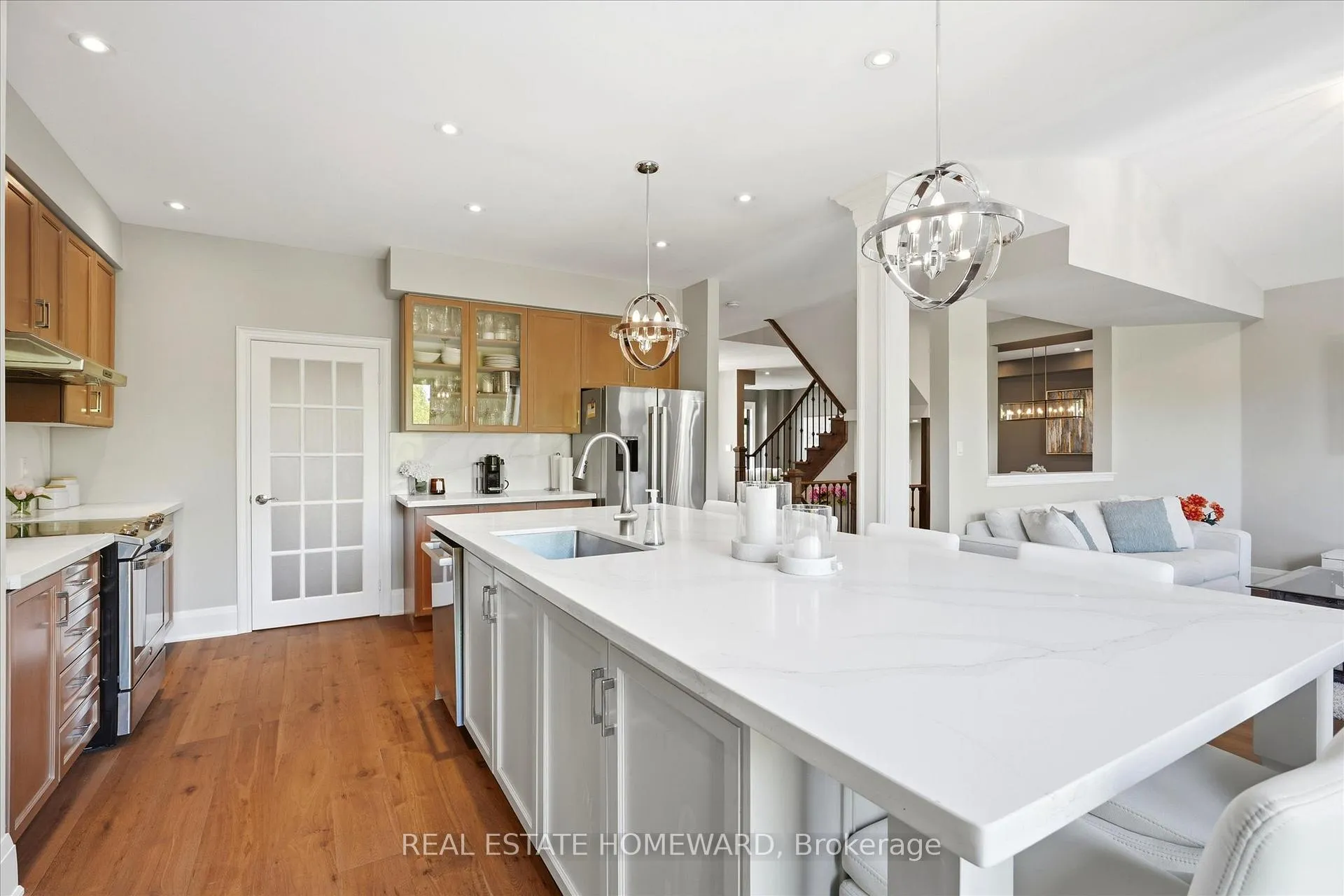 Photo 15 of 2471 Castlebrook Road, Oakville, Westmount — HOMEH