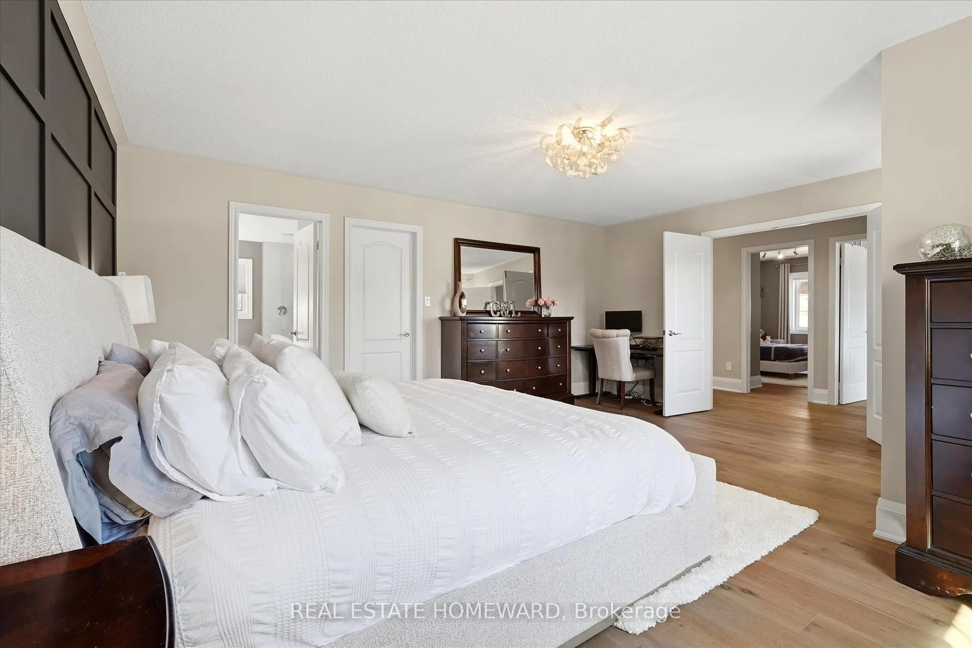 Photo 26 of 2471 Castlebrook Road, Oakville, Westmount — HOMEH