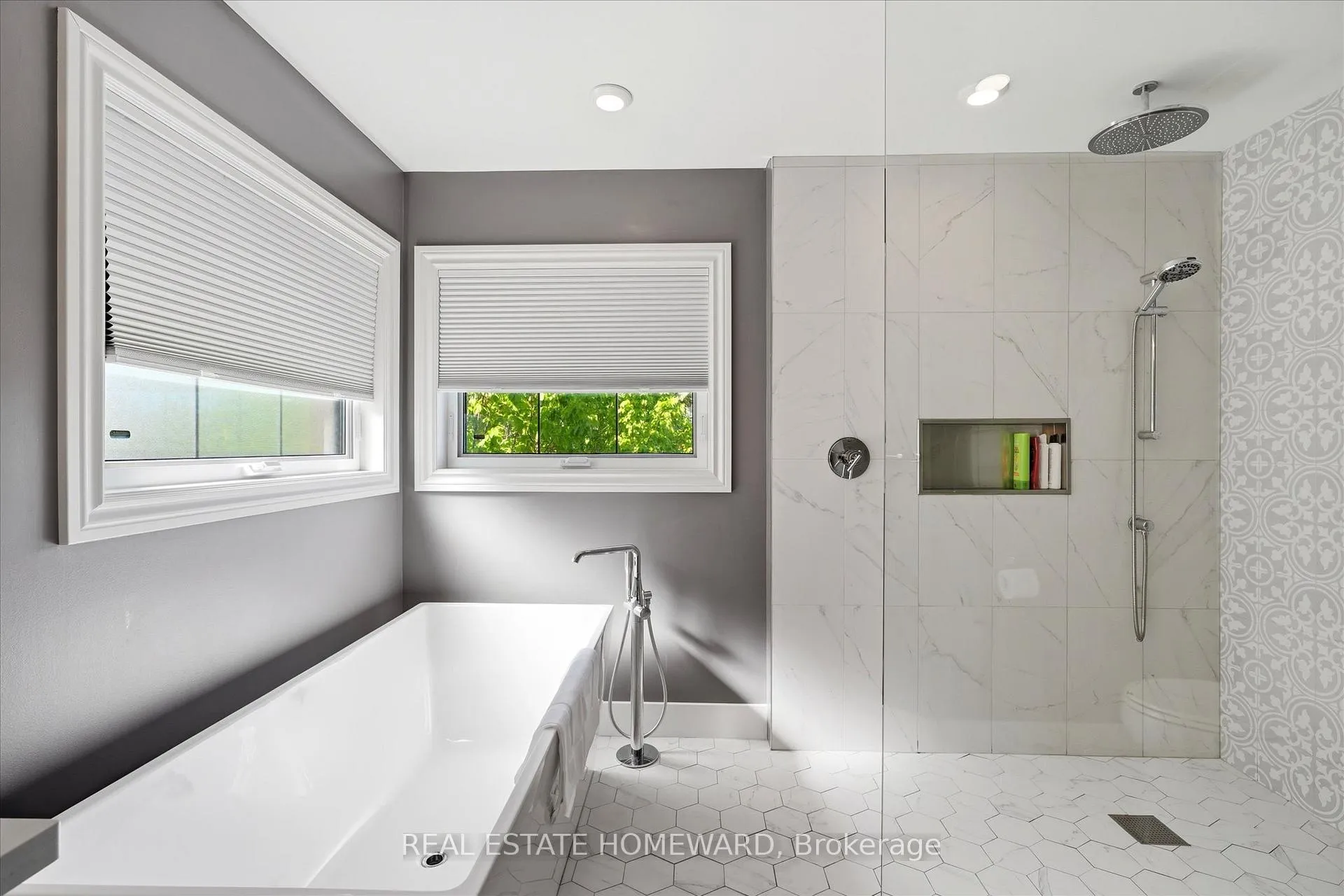 Photo 28 of 2471 Castlebrook Road, Oakville, Westmount — HOMEH