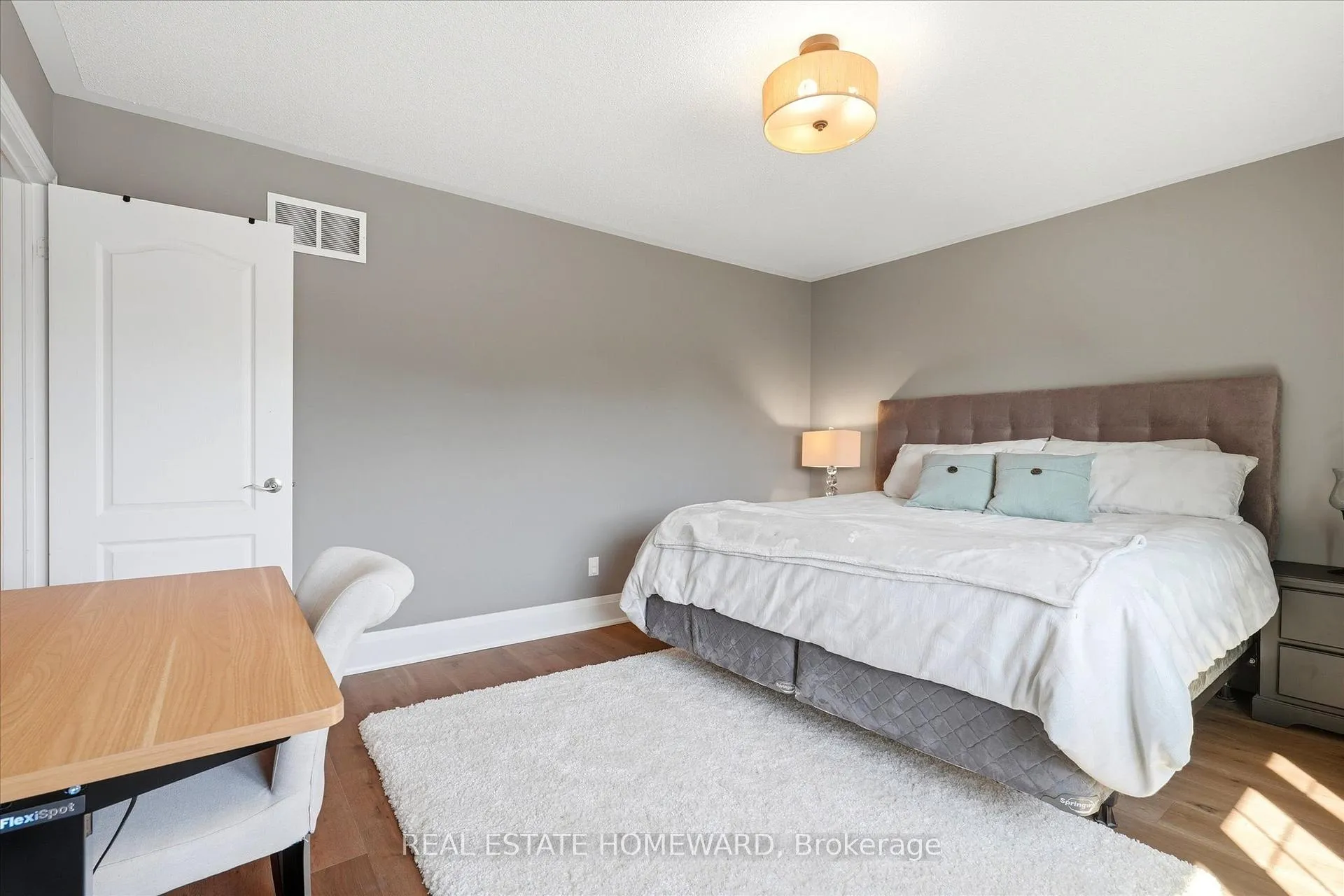 Photo 30 of 2471 Castlebrook Road, Oakville, Westmount — HOMEH