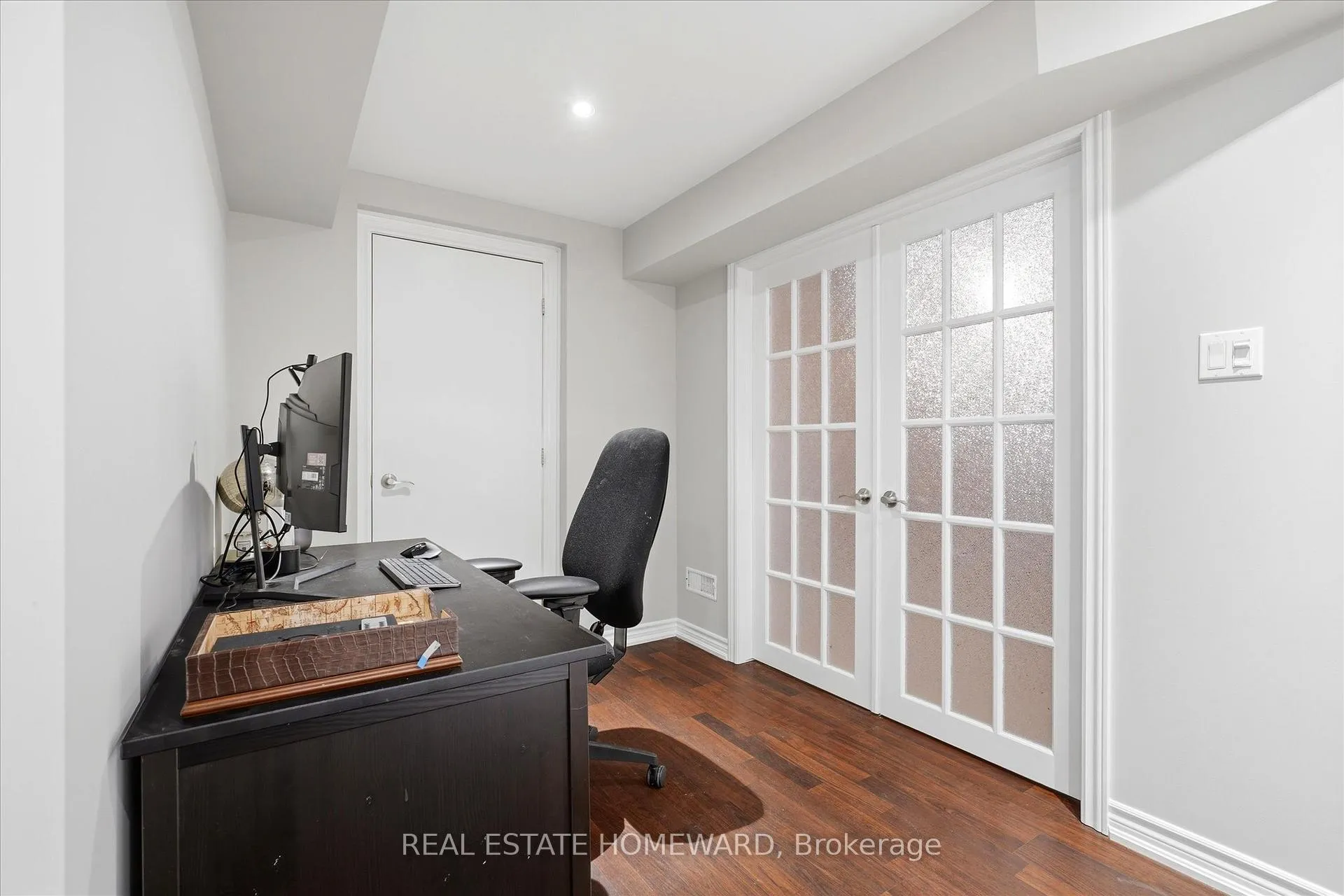 Photo 36 of 2471 Castlebrook Road, Oakville, Westmount — HOMEH