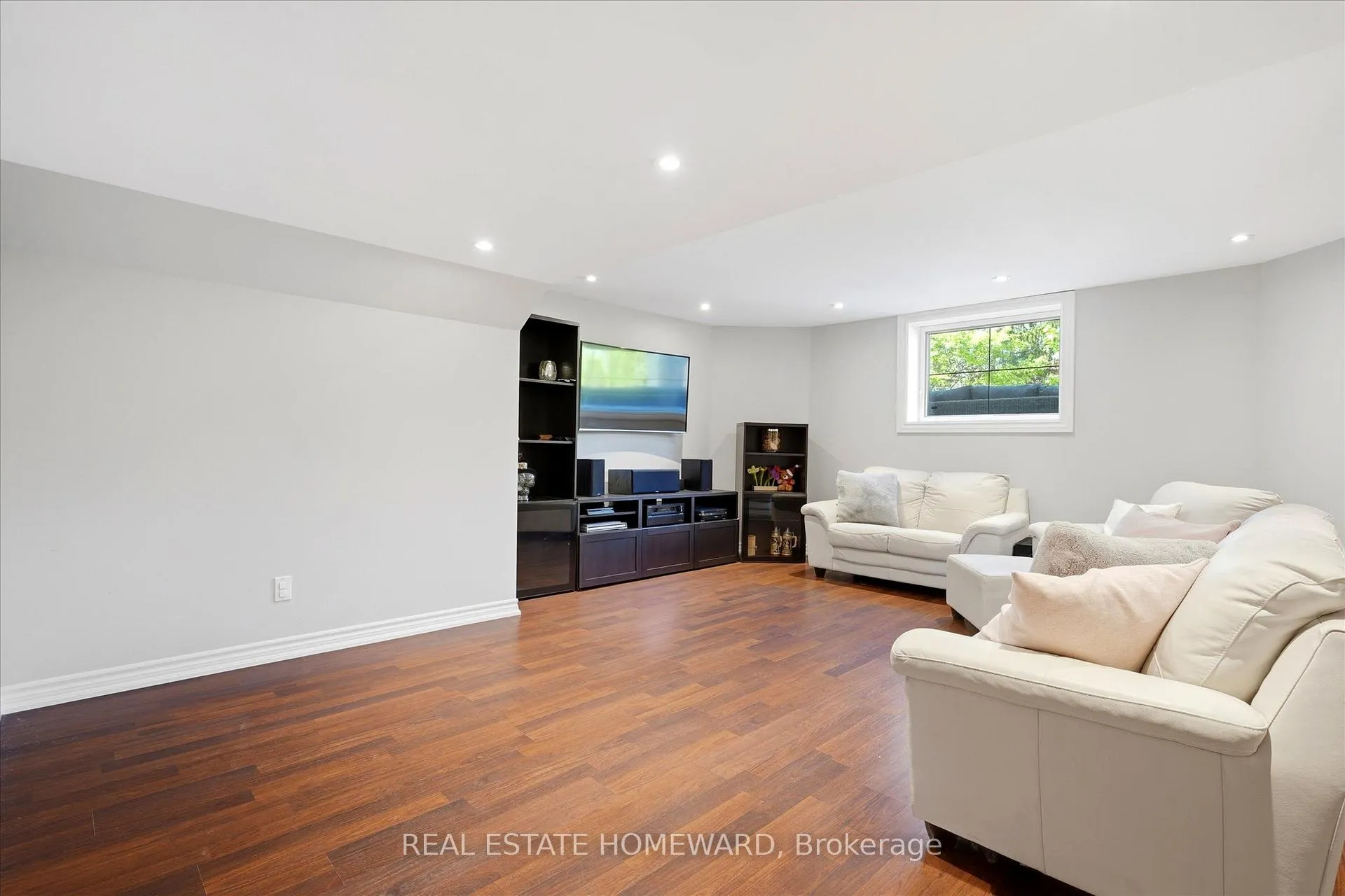 Photo 38 of 2471 Castlebrook Road, Oakville, Westmount — HOMEH