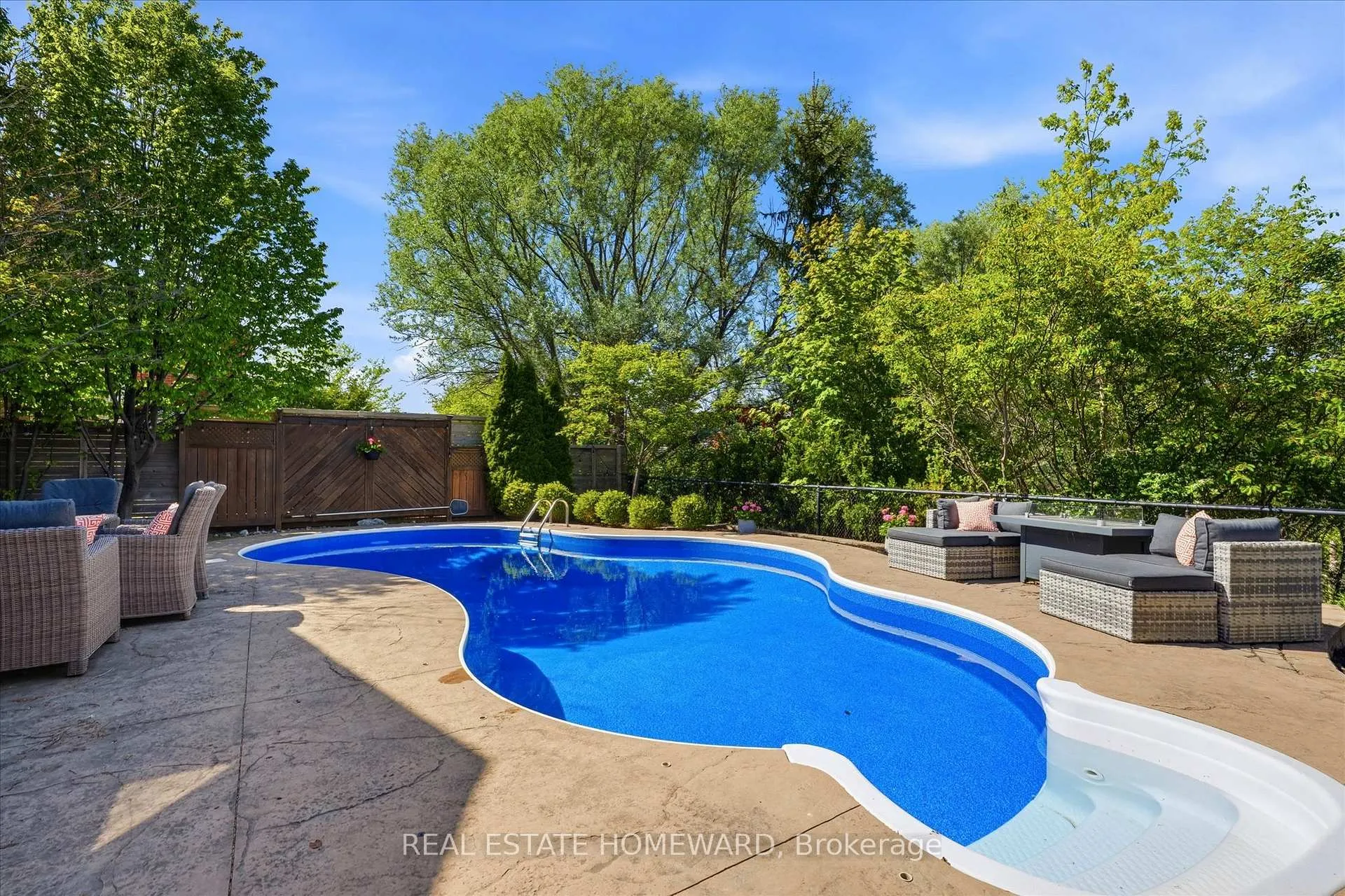 Photo 43 of 2471 Castlebrook Road, Oakville, Westmount — HOMEH