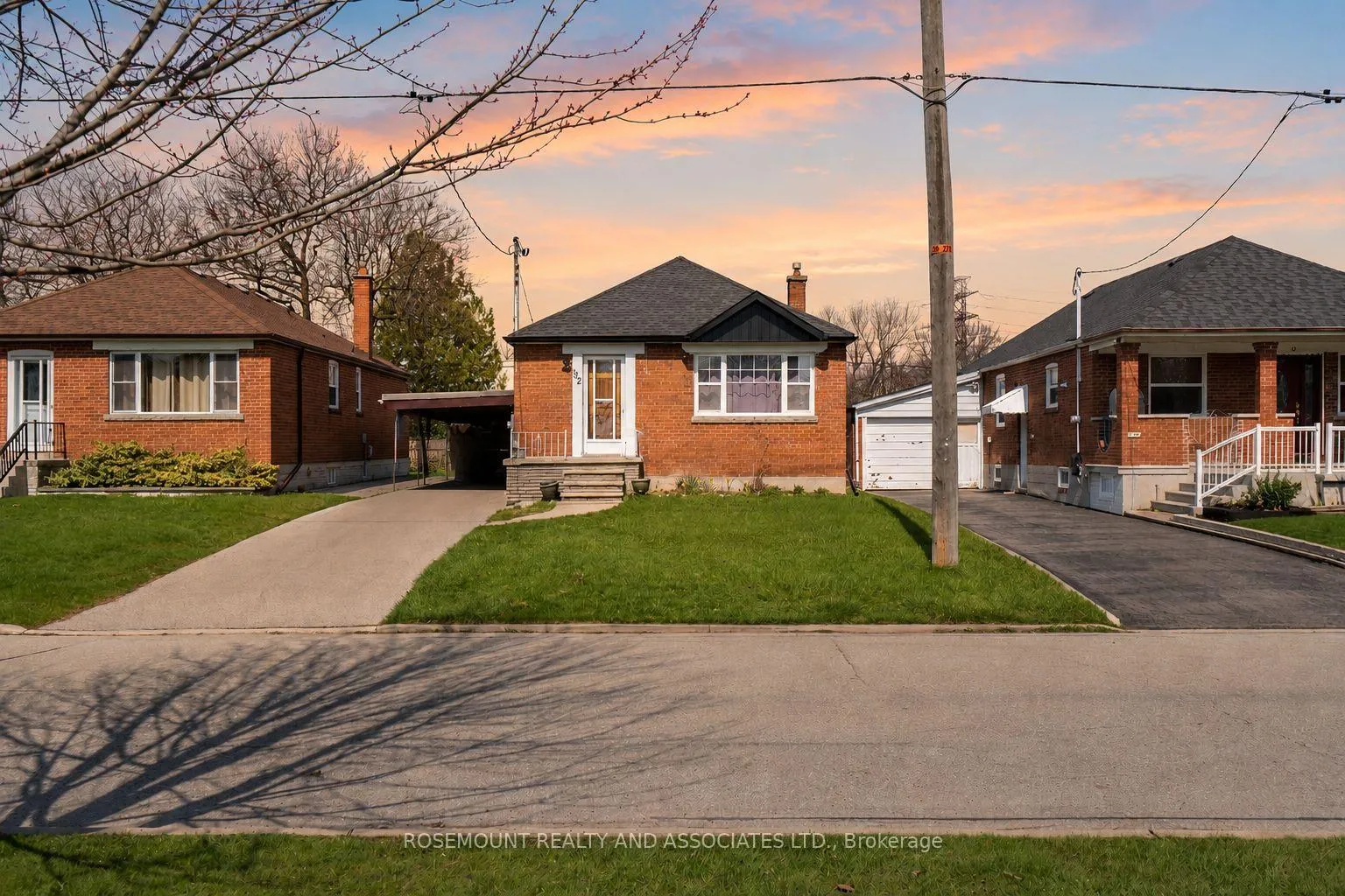 Photo 2 of Unit UPPER, 32 Maywood Park, Scarborough, Kennedy Park — HOMEH