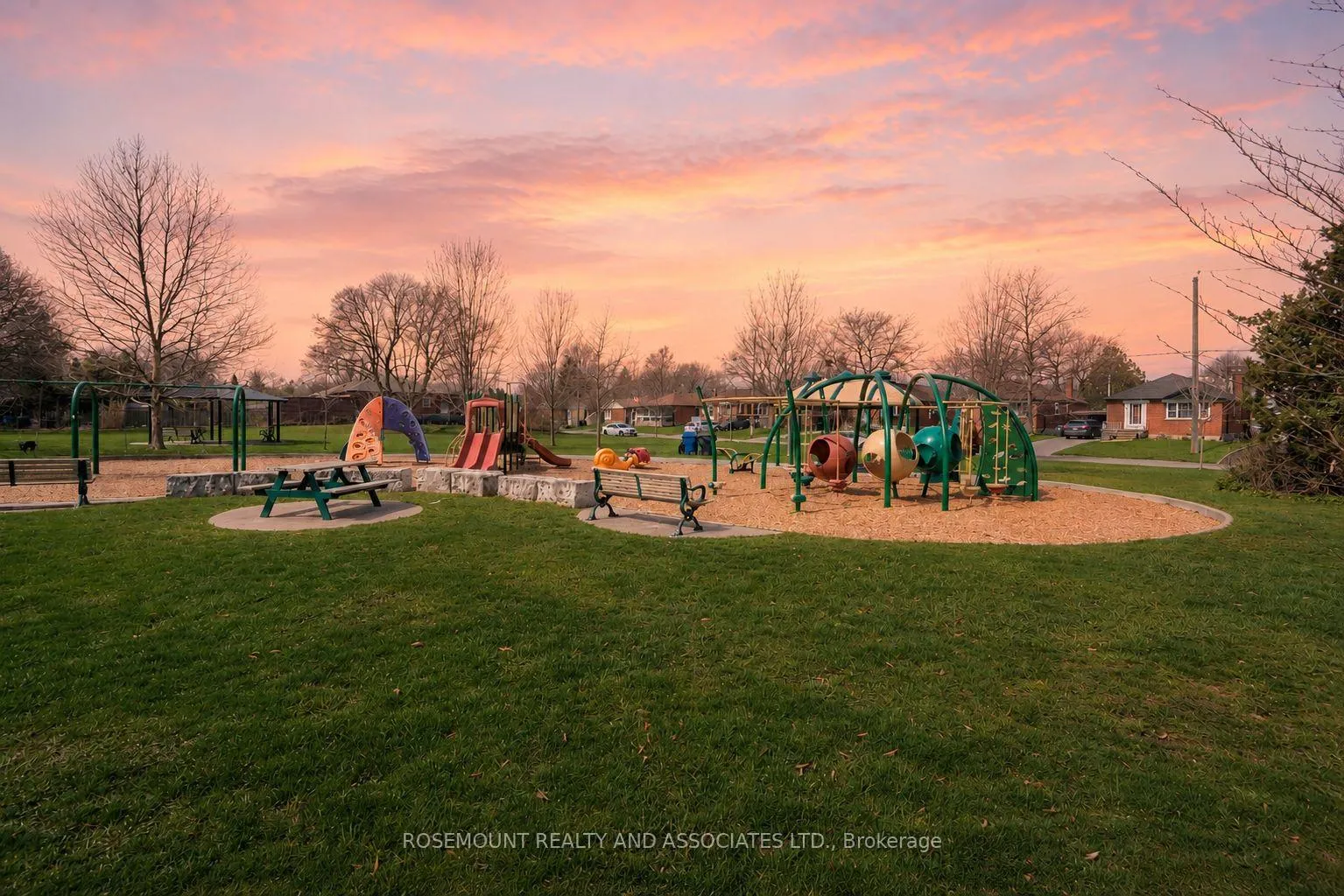 Photo 21 of Unit UPPER, 32 Maywood Park, Scarborough, Kennedy Park — HOMEH
