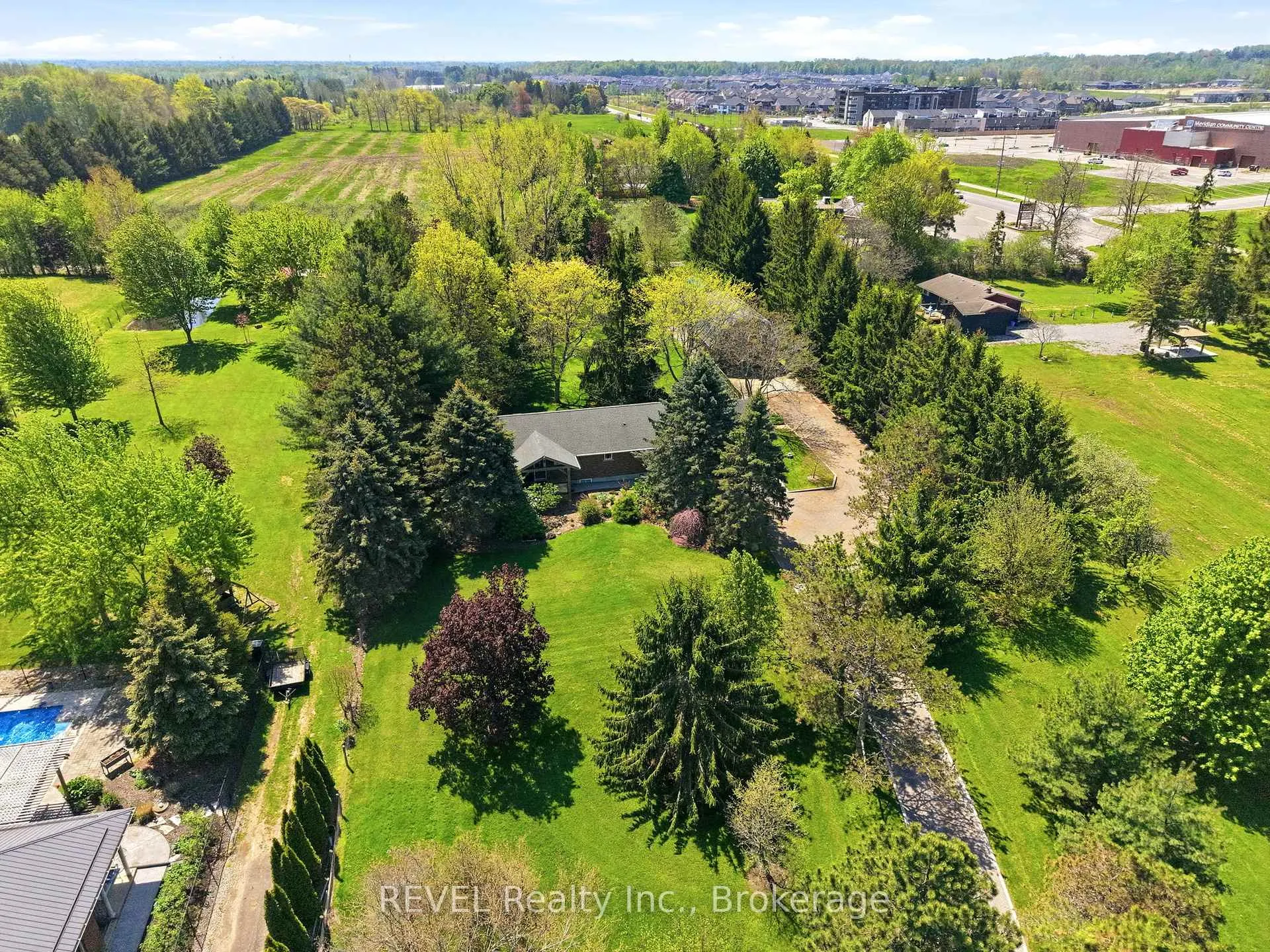 Photo 6 of 200 Hurricane Road, Pelham, Fonthill — HOMEH
