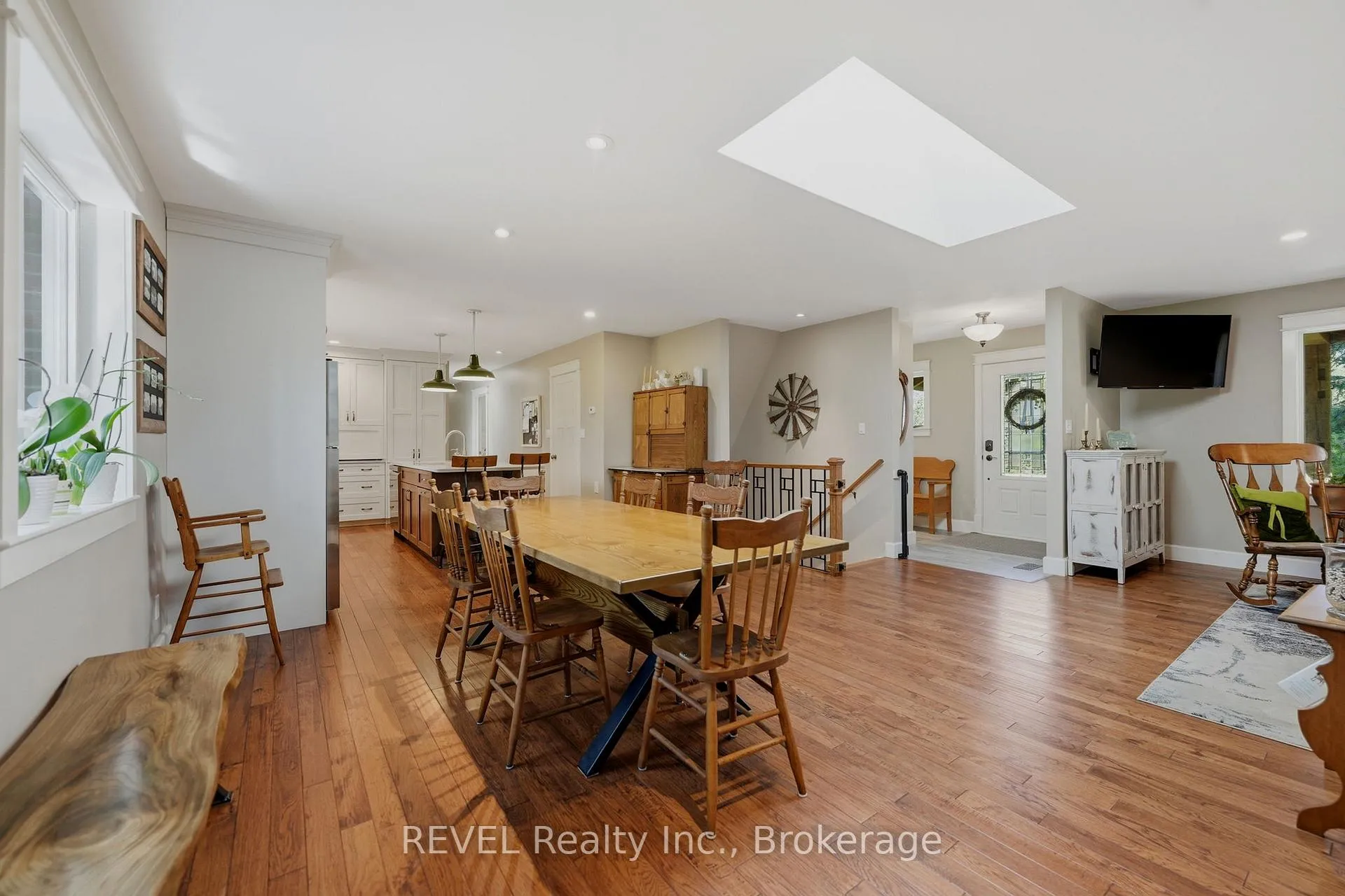 Photo 8 of 200 Hurricane Road, Pelham, Fonthill — HOMEH