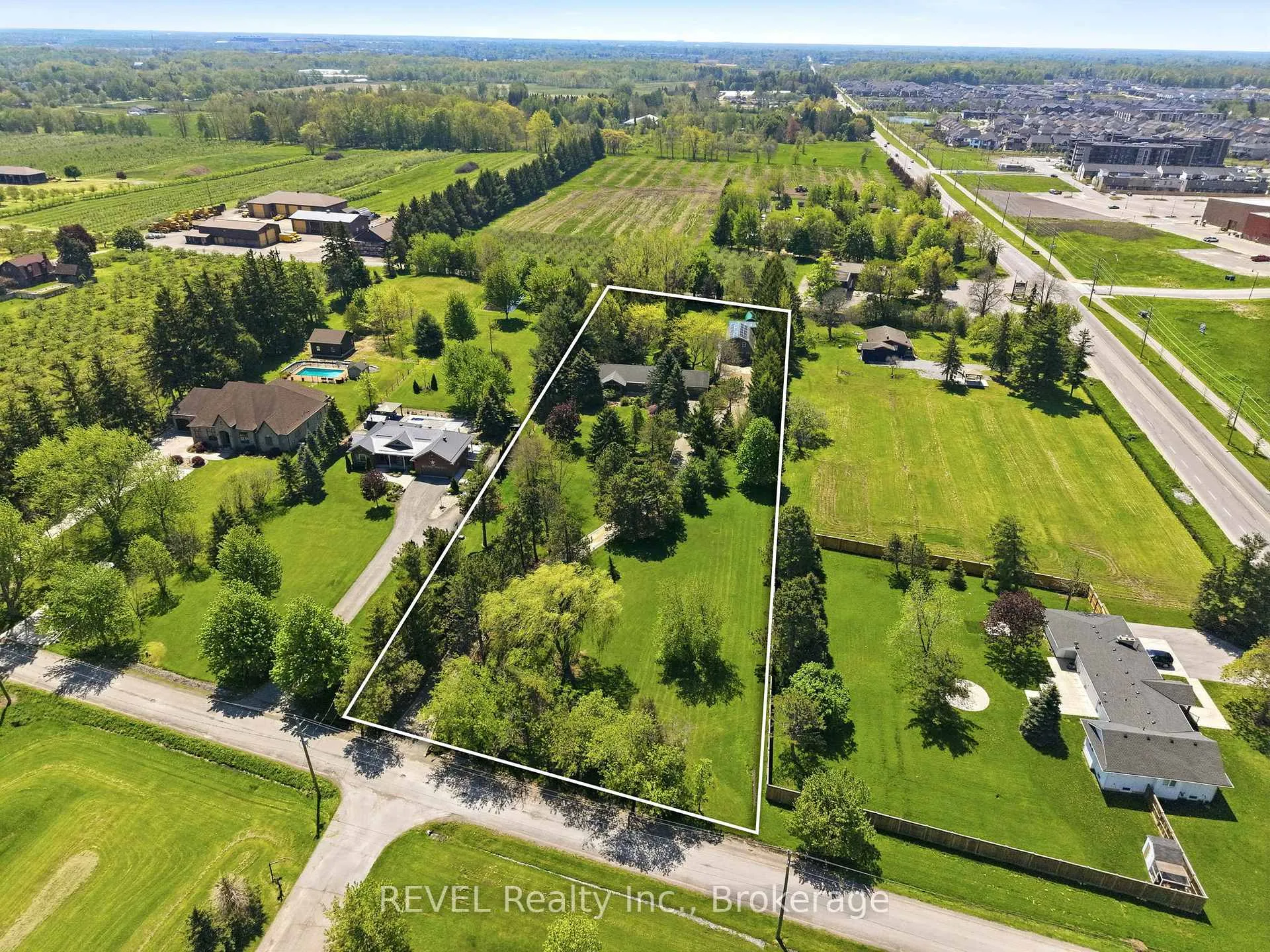 Photo 47 of 200 Hurricane Road, Pelham, Fonthill — HOMEH