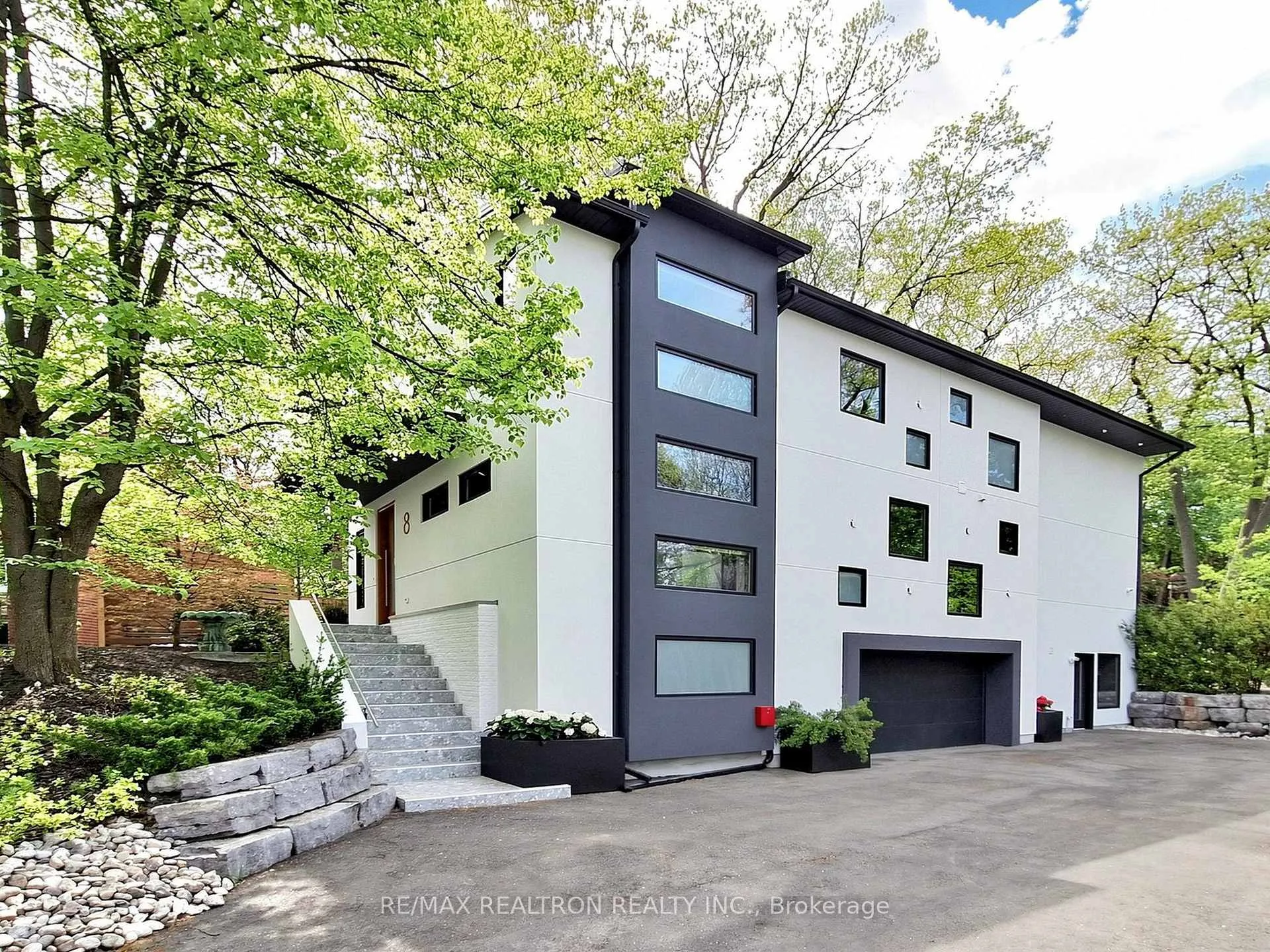 Front of 8 Breezewood Drive
