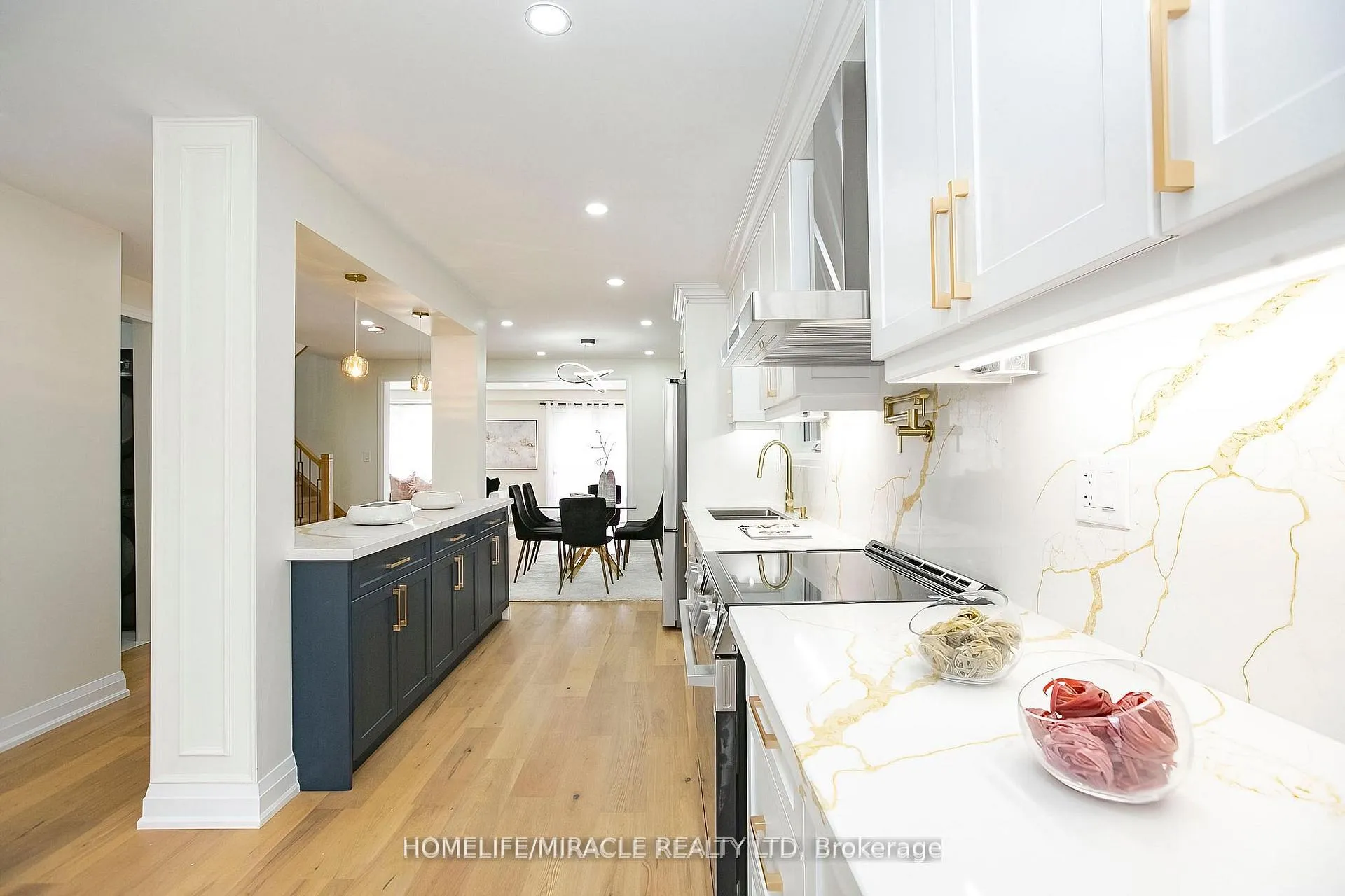 Photo 8 of 52 Foxacre Row, Brampton, Madoc — HOMEH