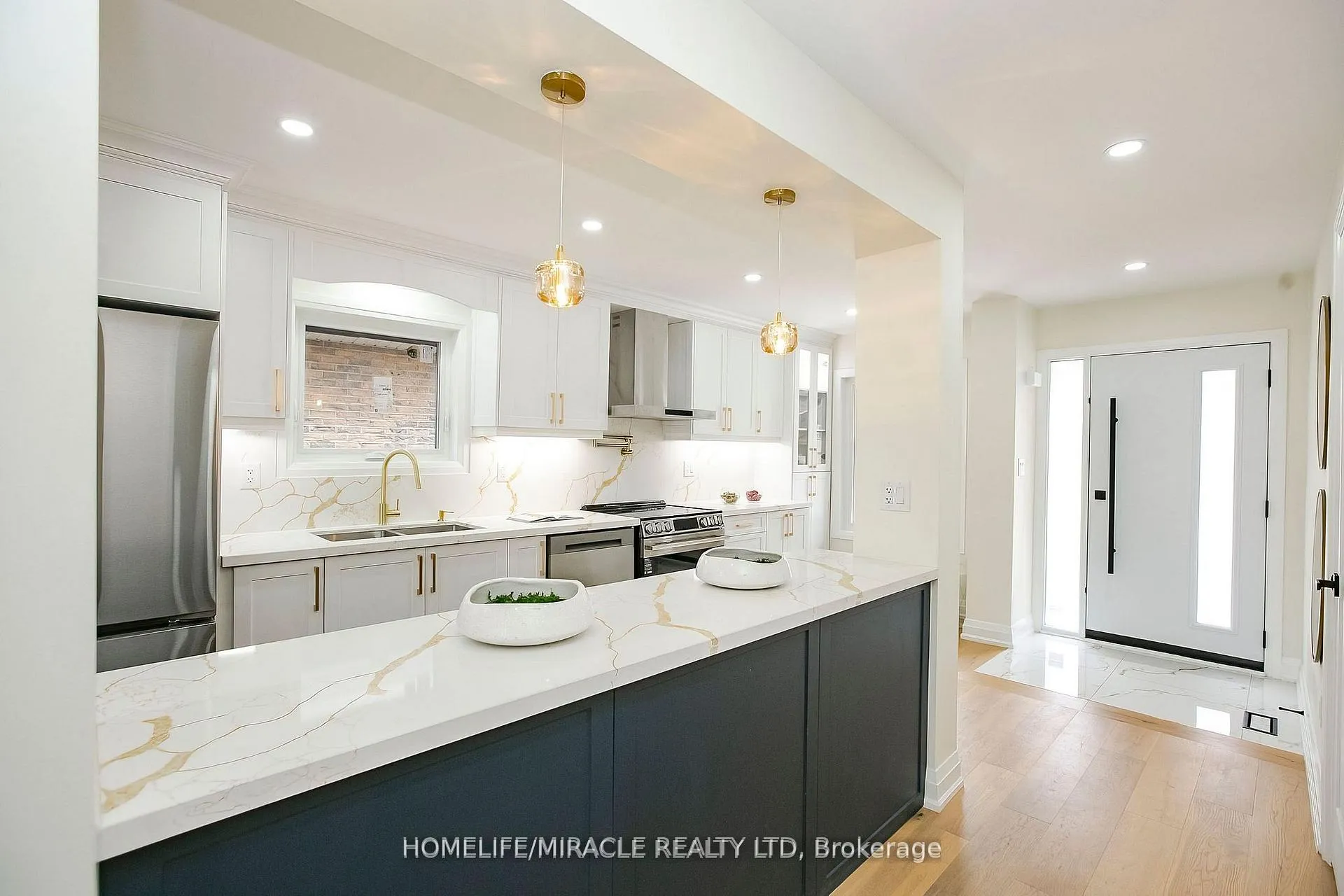 Photo 10 of 52 Foxacre Row, Brampton, Madoc — HOMEH