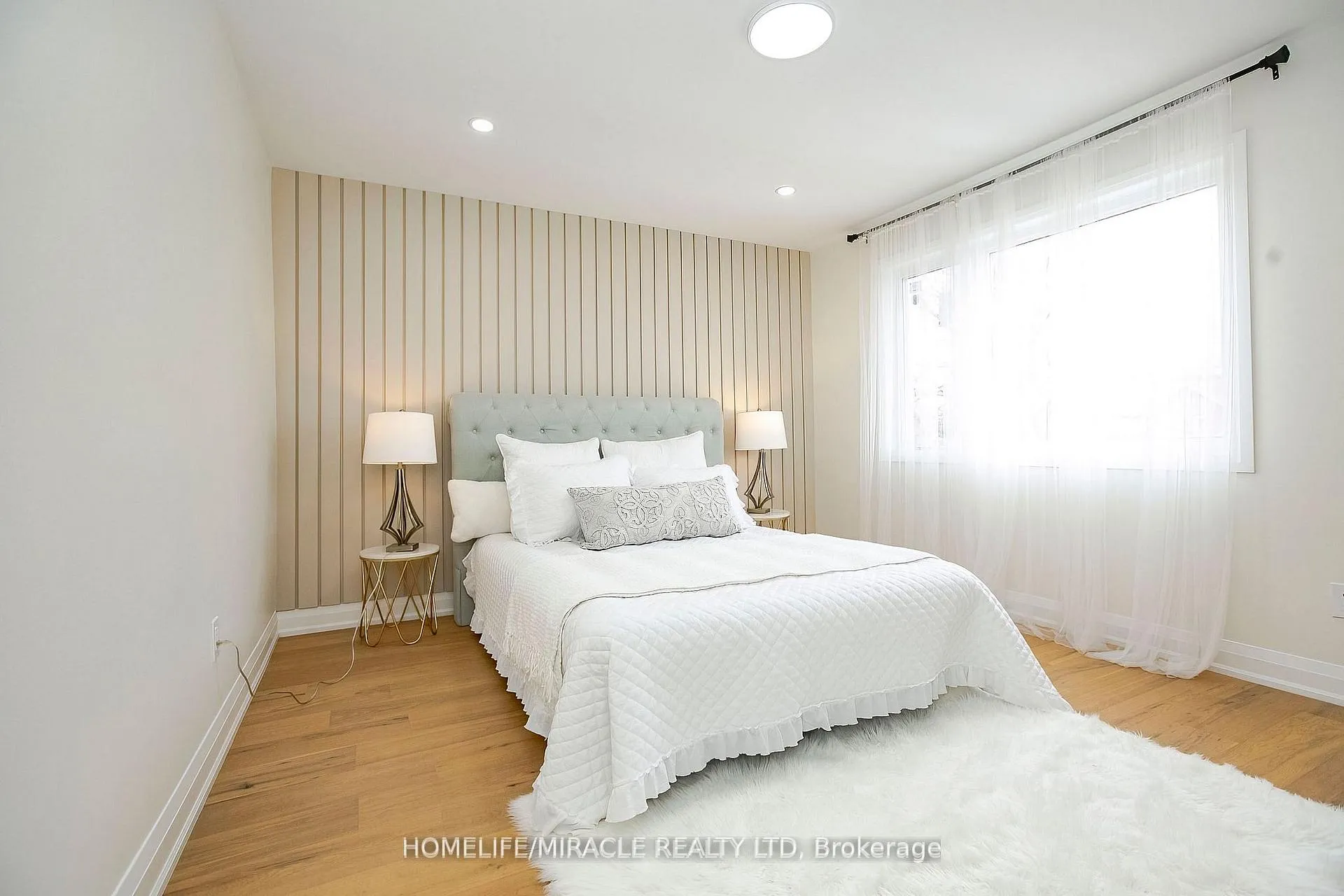 Photo 25 of 52 Foxacre Row, Brampton, Madoc — HOMEH