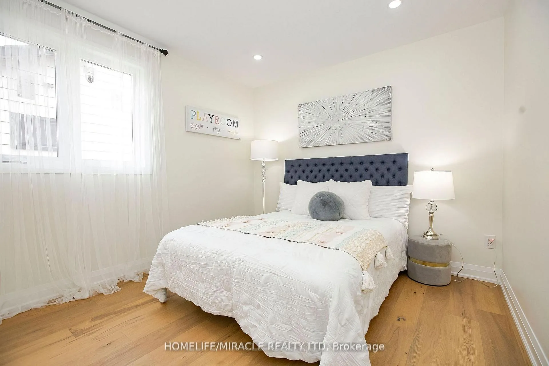 Photo 30 of 52 Foxacre Row, Brampton, Madoc — HOMEH