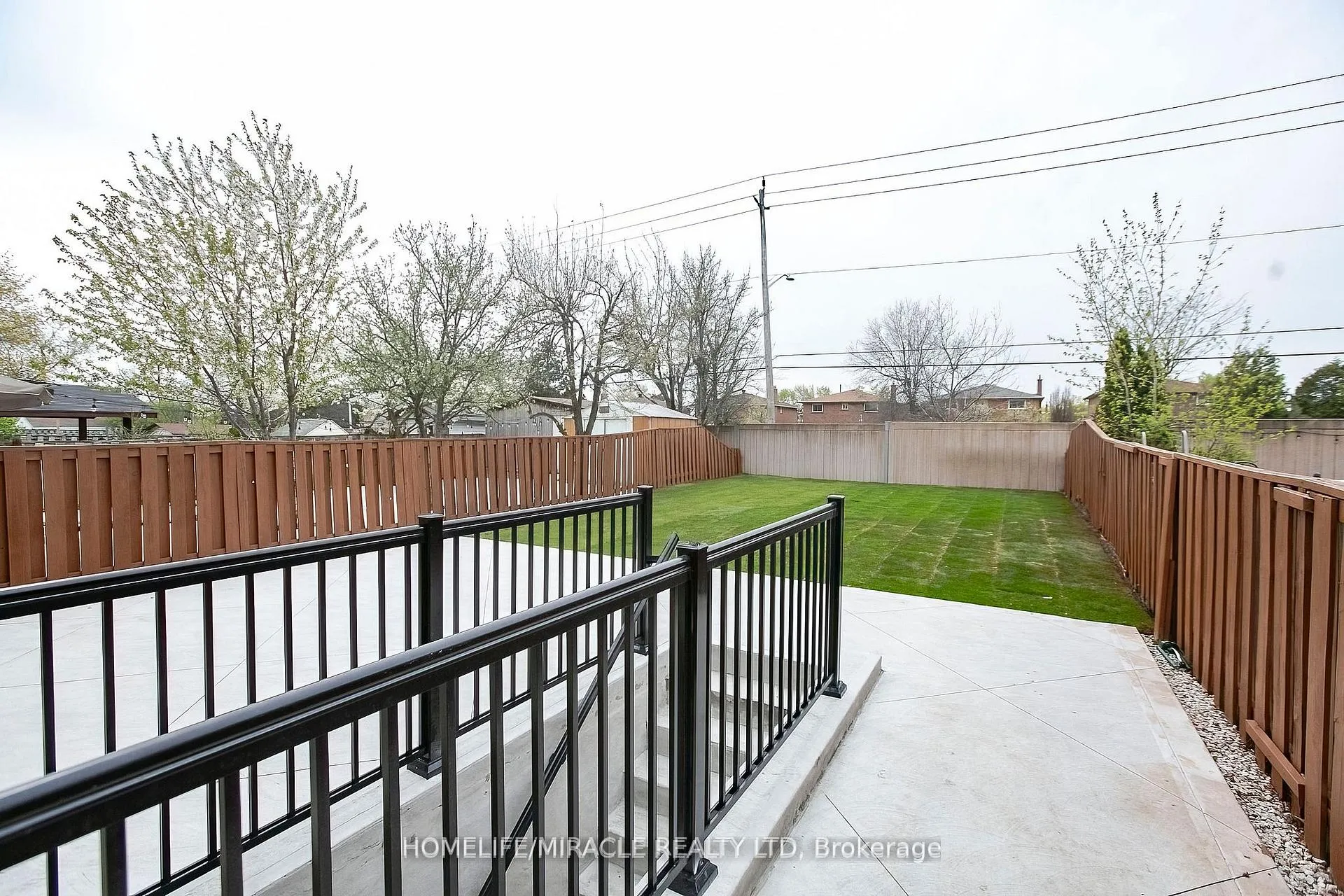 Photo 49 of 52 Foxacre Row, Brampton, Madoc — HOMEH