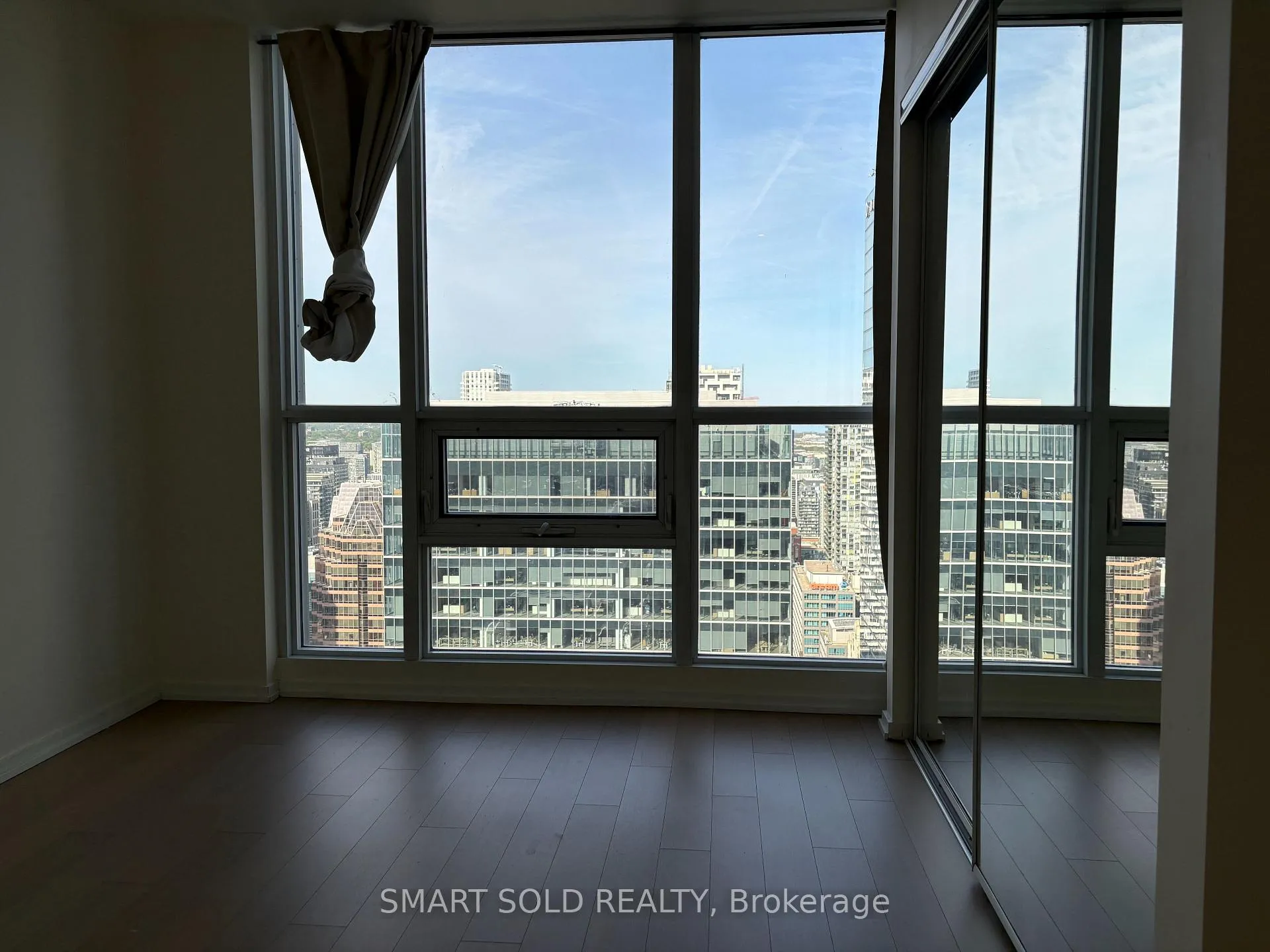 Photo 10 of Unit 4606, 70 Temperance Street, Toronto, Bay Street Corridor — HOMEH
