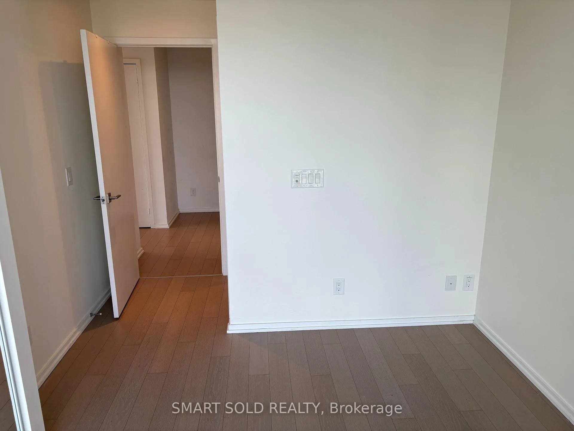 Photo 11 of Unit 4606, 70 Temperance Street, Toronto, Bay Street Corridor — HOMEH