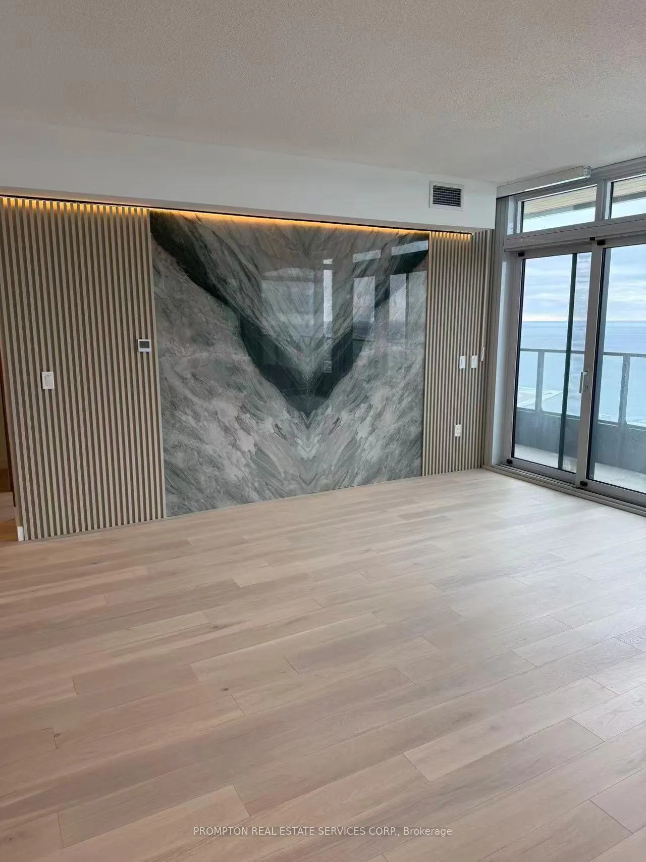 Photo 1 of Unit 7101, 3 Concord cityplace Way, Toronto, Waterfront Communities — HOMEH