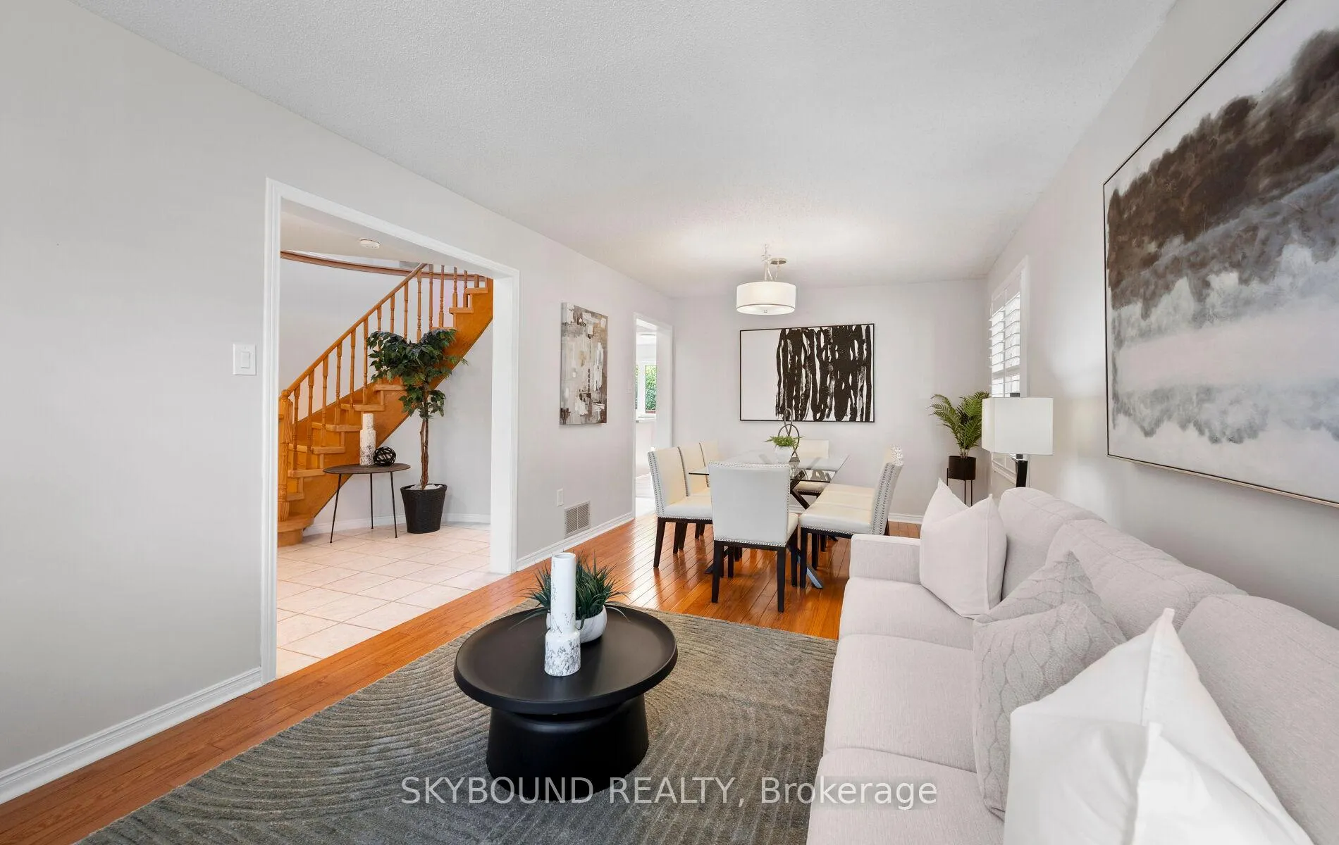Photo 9 of 21 Pinellas Drive, Brampton, Heart Lake East — HOMEH