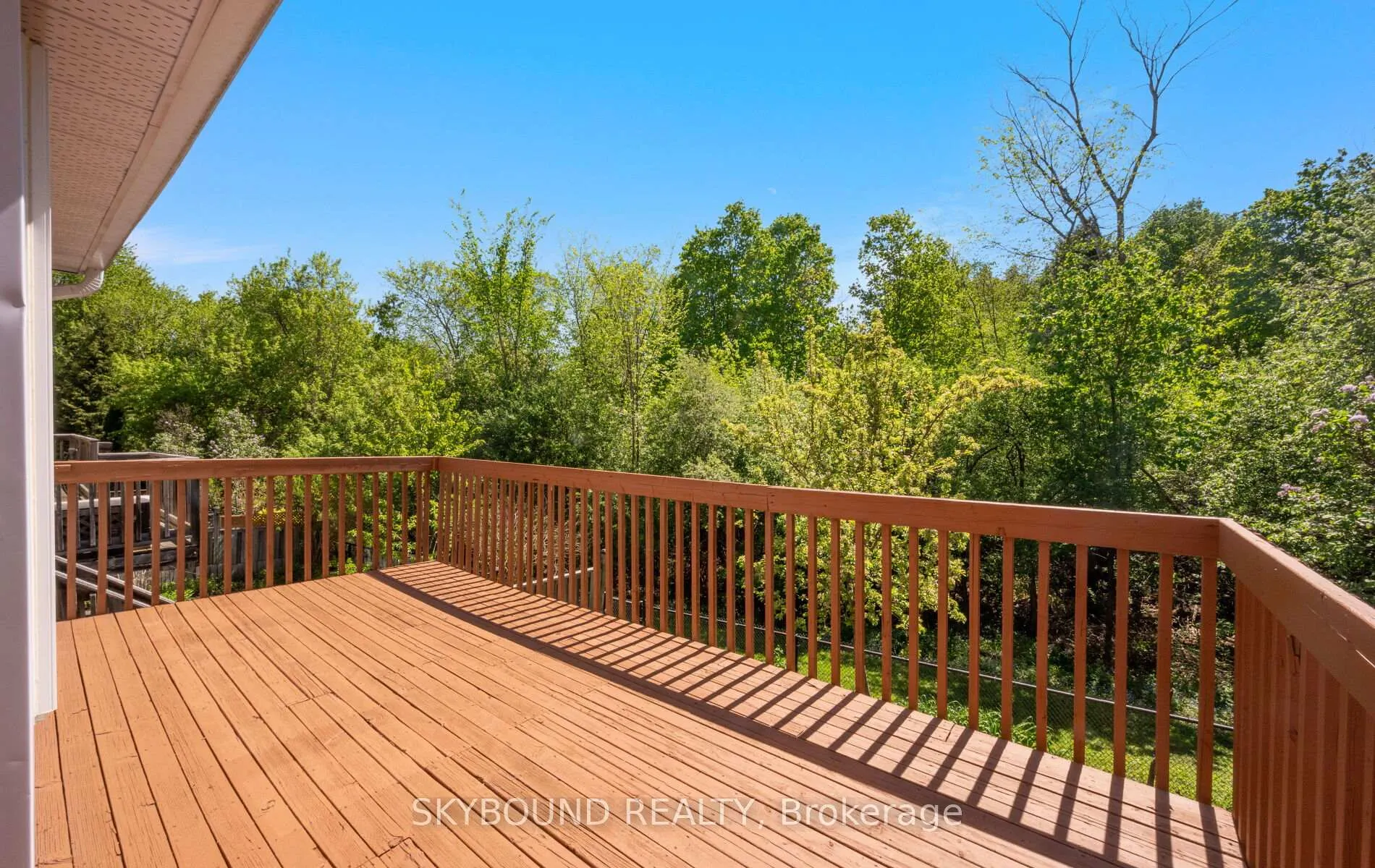 Photo 13 of 21 Pinellas Drive, Brampton, Heart Lake East — HOMEH