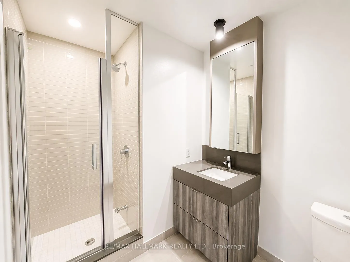 Photo 9 of Unit 102, 10 Flavelle Trail, Vaughan, Steeles West Industrial — HOMEH