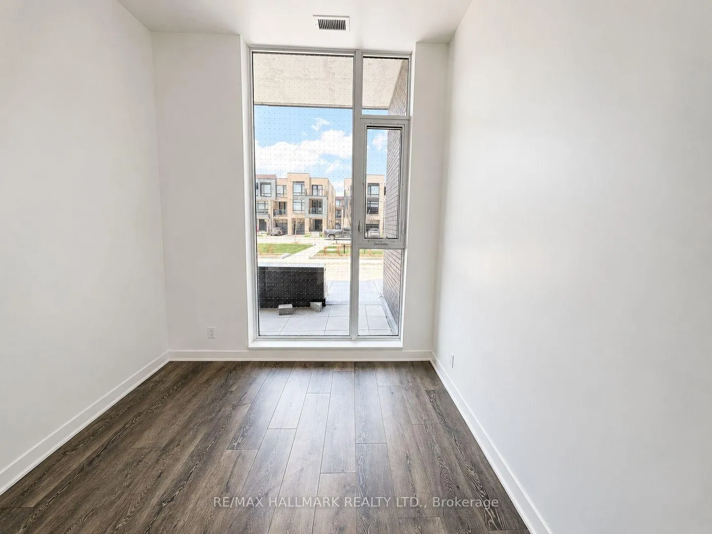 Photo 10 of Unit 102, 10 Flavelle Trail, Vaughan, Steeles West Industrial — HOMEH