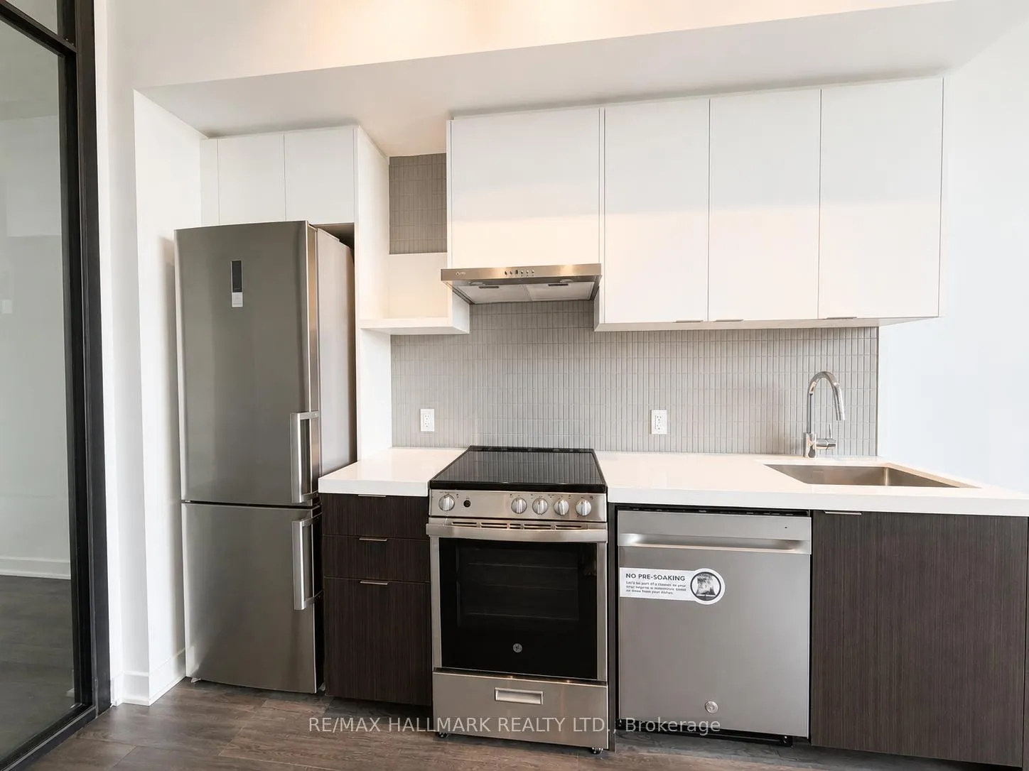 Photo 7 of Unit 206, 10 Flavelle Trail, Vaughan, Steeles West Industrial — HOMEH