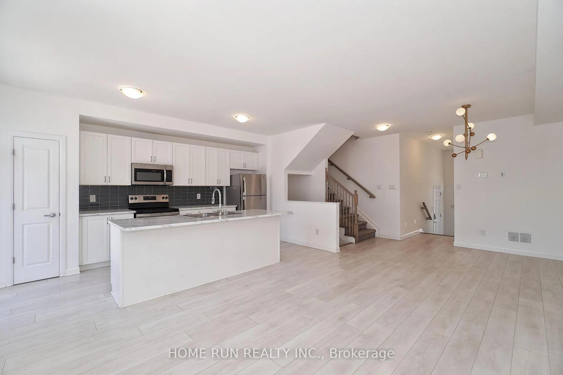 Photo 12 of 50 Natare Place, Ottawa, Kanata - Kanata Lakes/Heritage Hills — HOMEH
