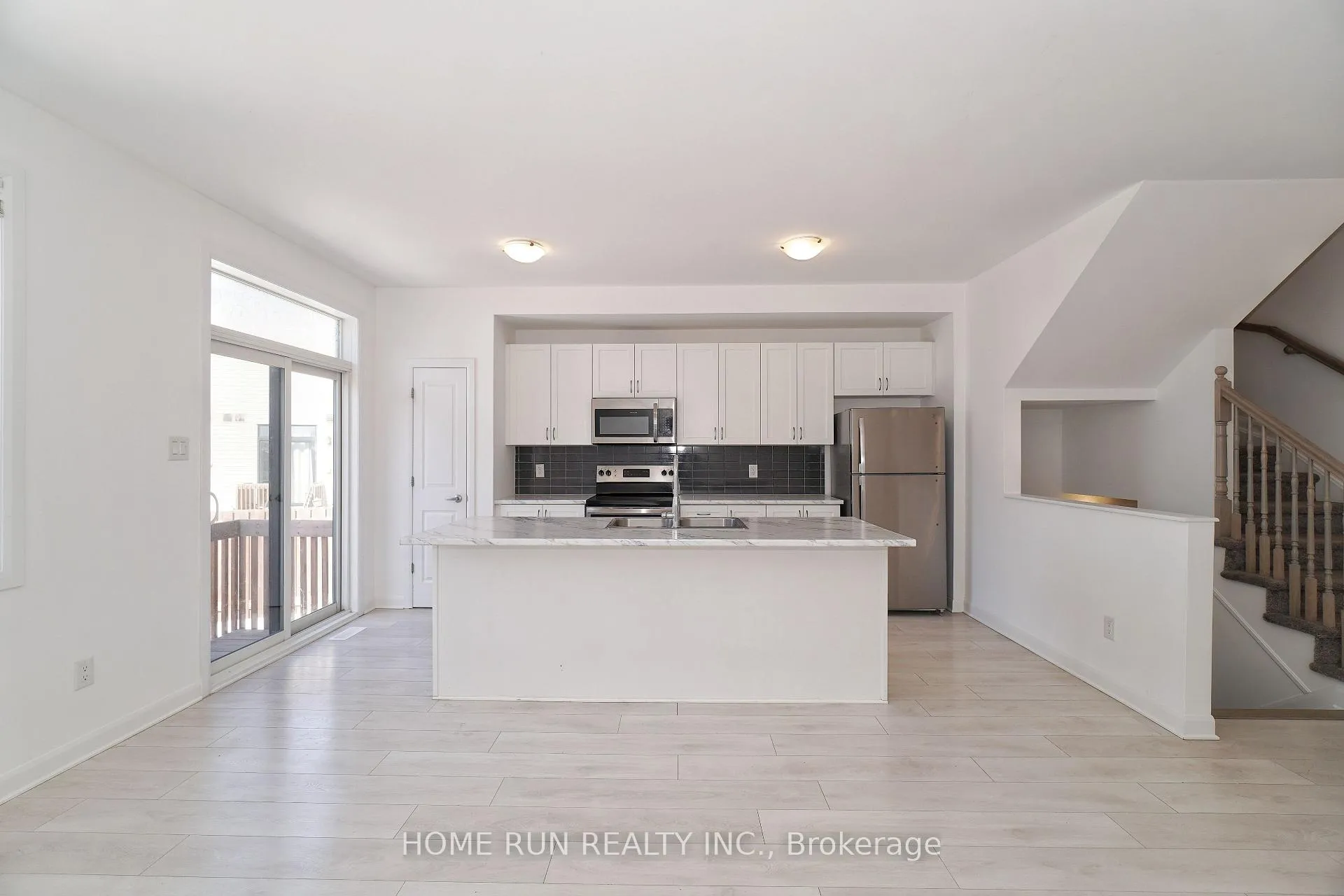Photo 17 of 50 Natare Place, Ottawa, Kanata - Kanata Lakes/Heritage Hills — HOMEH
