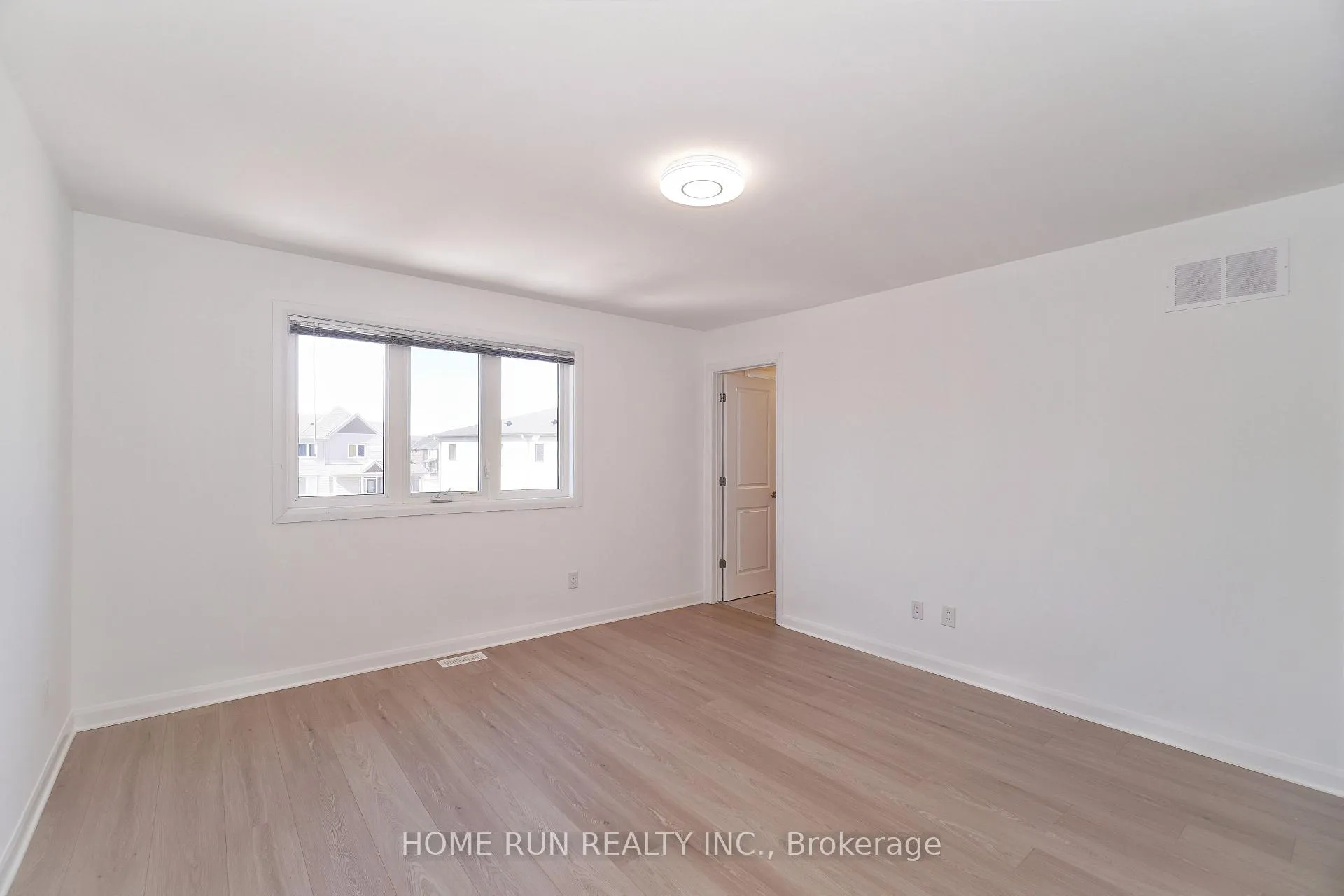 Photo 20 of 50 Natare Place, Ottawa, Kanata - Kanata Lakes/Heritage Hills — HOMEH