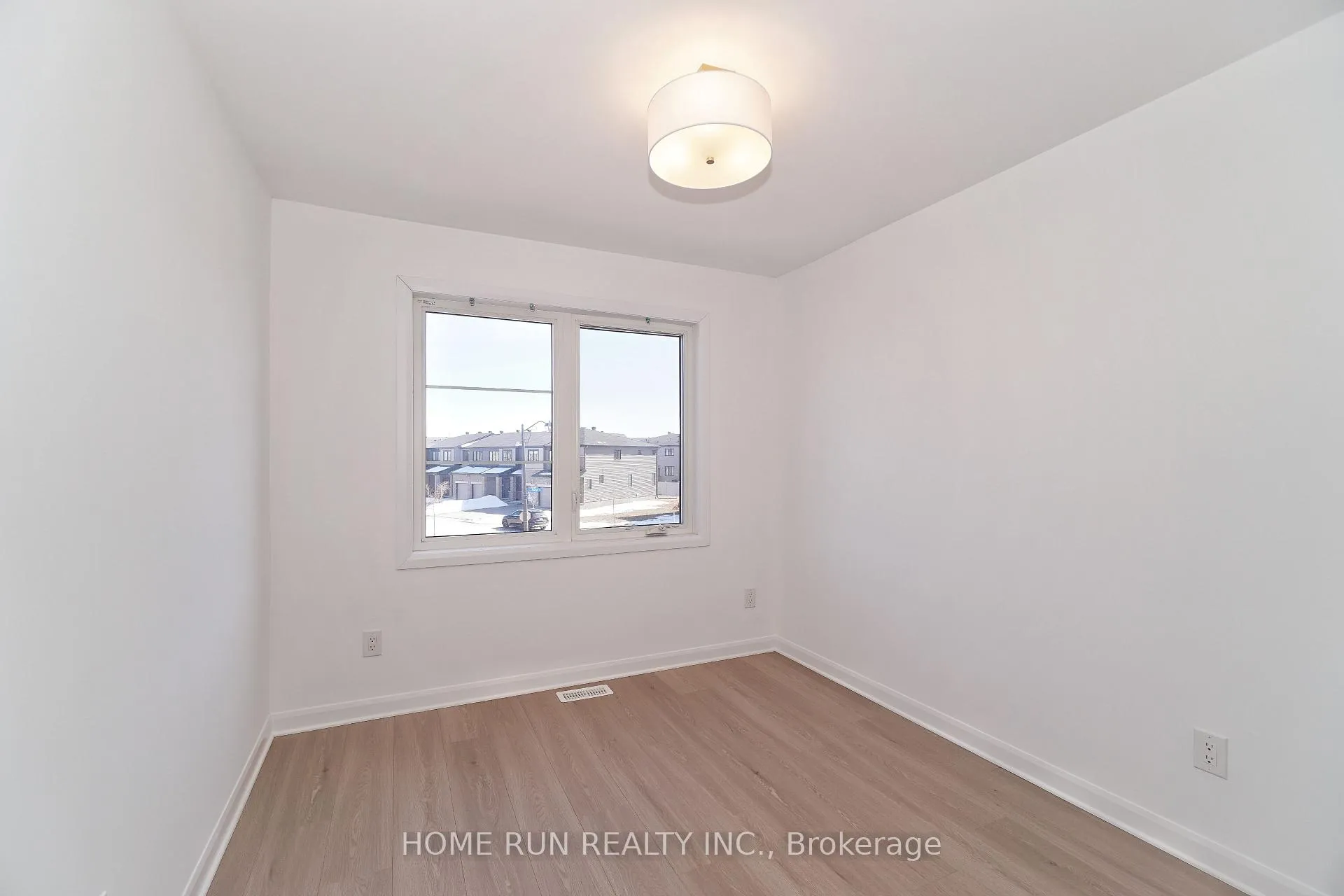 Photo 25 of 50 Natare Place, Ottawa, Kanata - Kanata Lakes/Heritage Hills — HOMEH