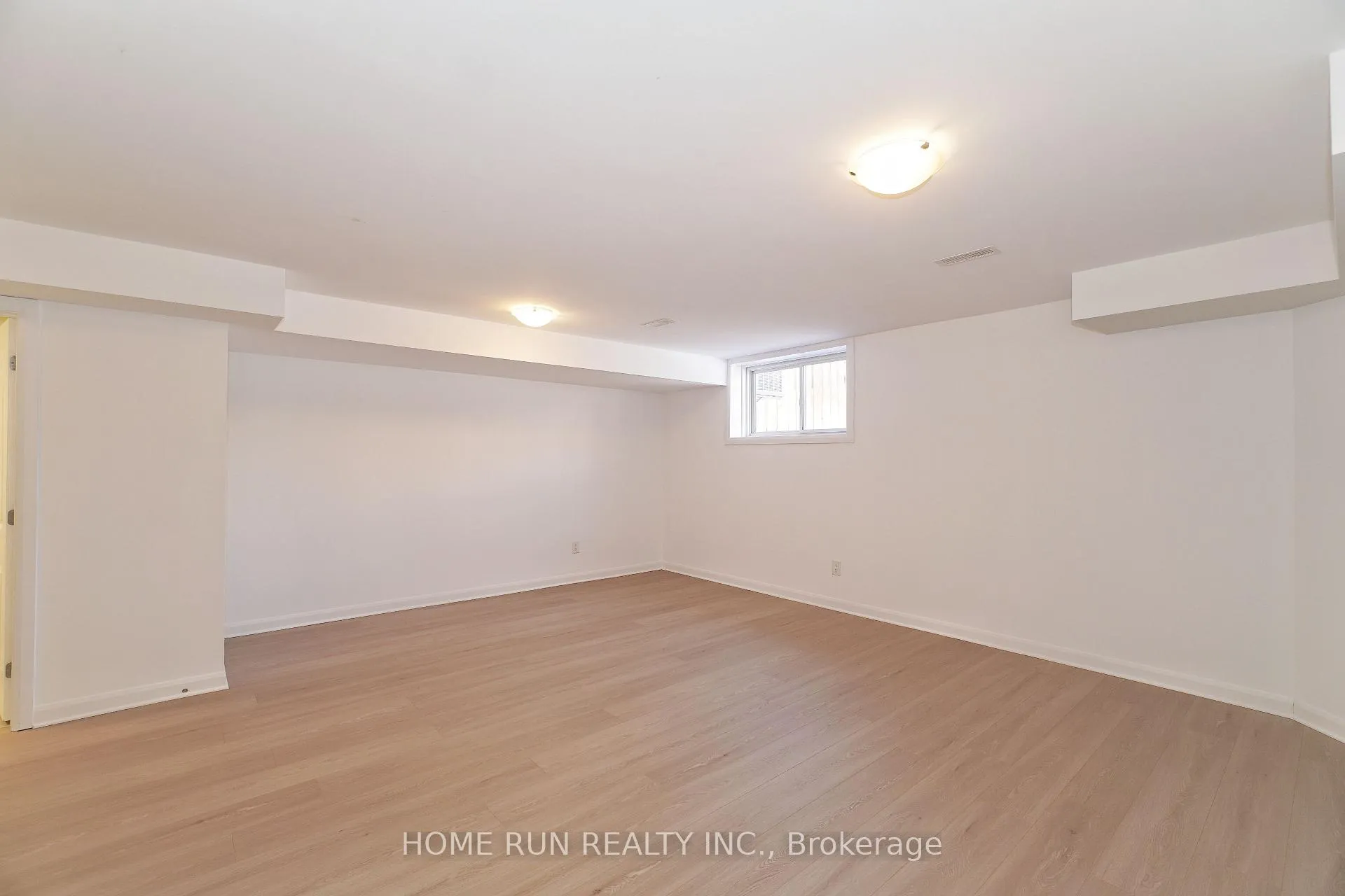 Photo 31 of 50 Natare Place, Ottawa, Kanata - Kanata Lakes/Heritage Hills — HOMEH