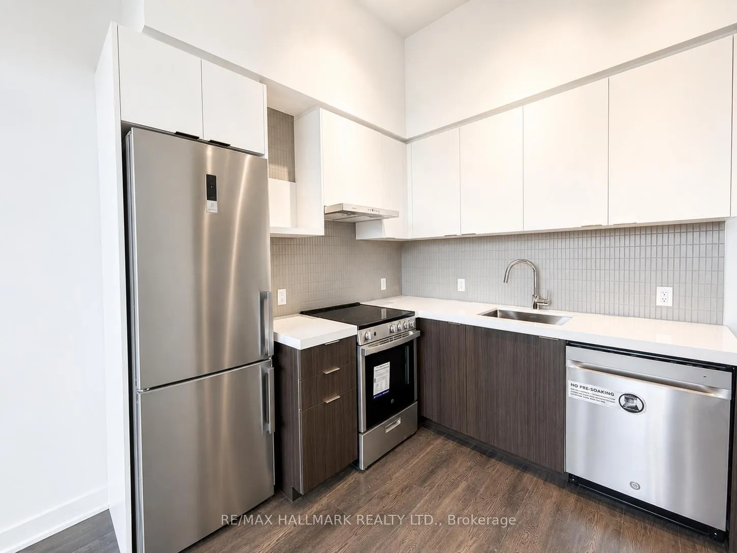 Photo 7 of Unit 201, 10 Flavelle Trail, Vaughan, Steeles West Industrial — HOMEH