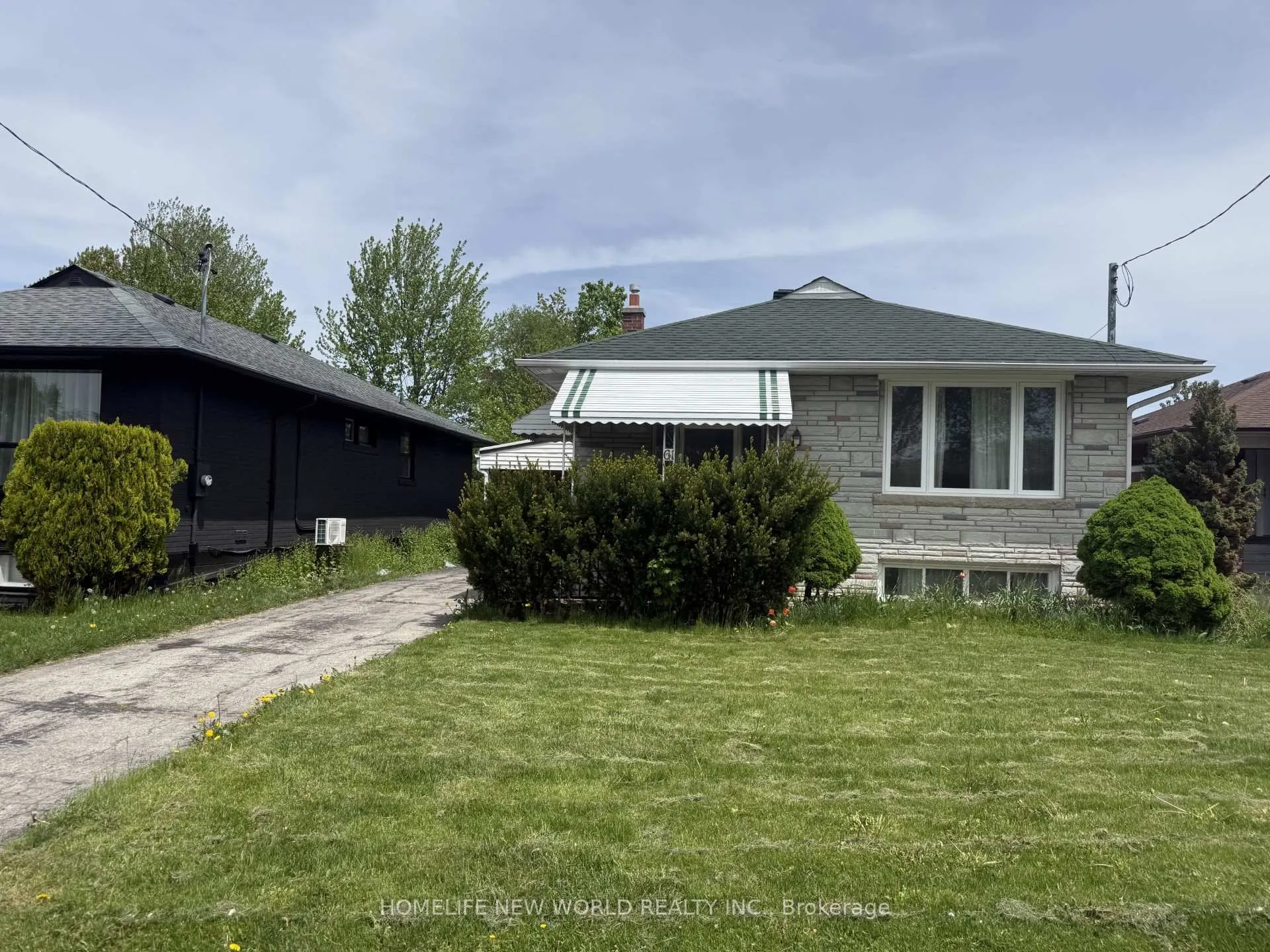 Photo 1 of 61 Crosland Drive, Scarborough, Wexford-Maryvale — HOMEH