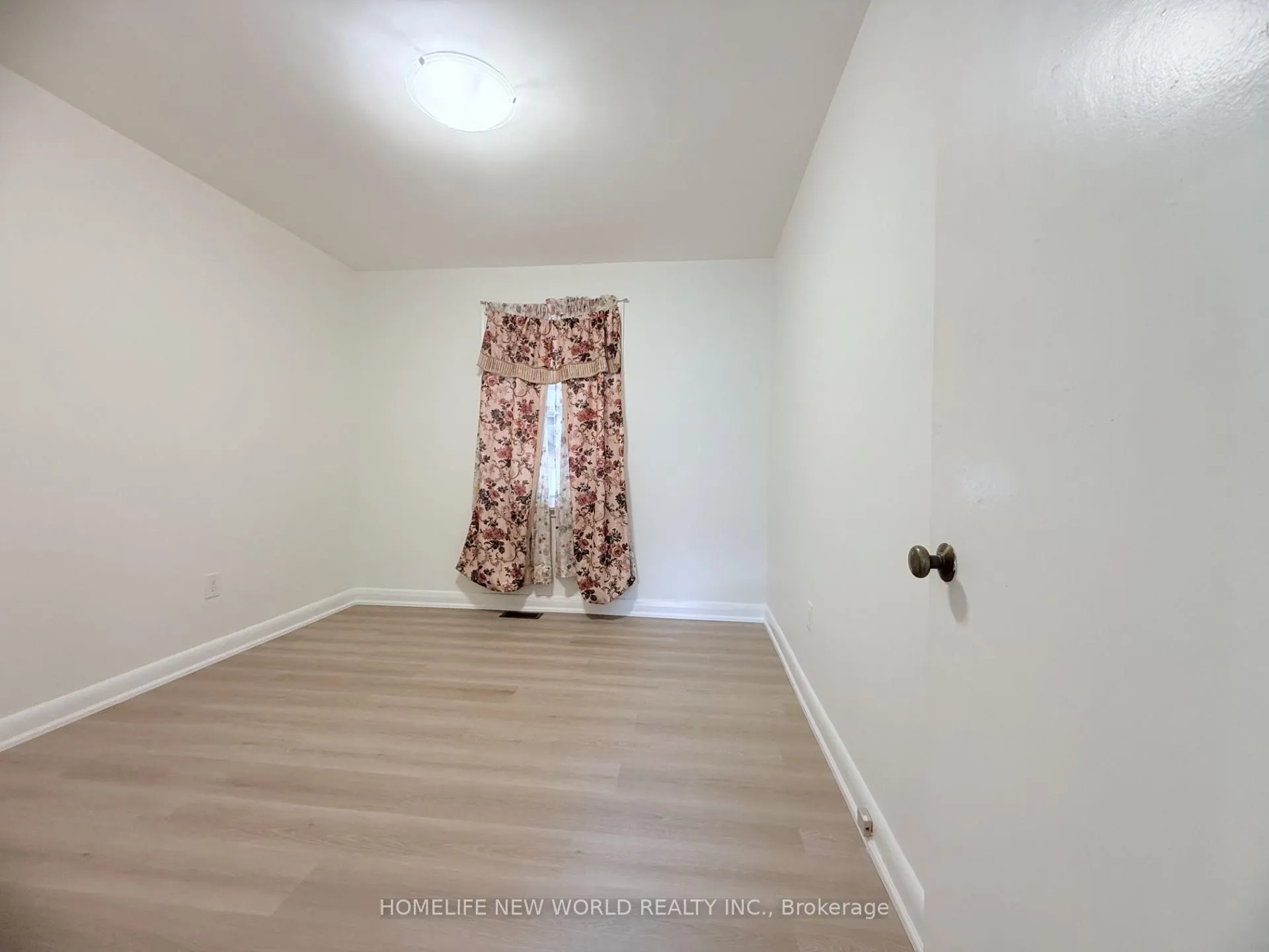 Photo 18 of 61 Crosland Drive, Scarborough, Wexford-Maryvale — HOMEH