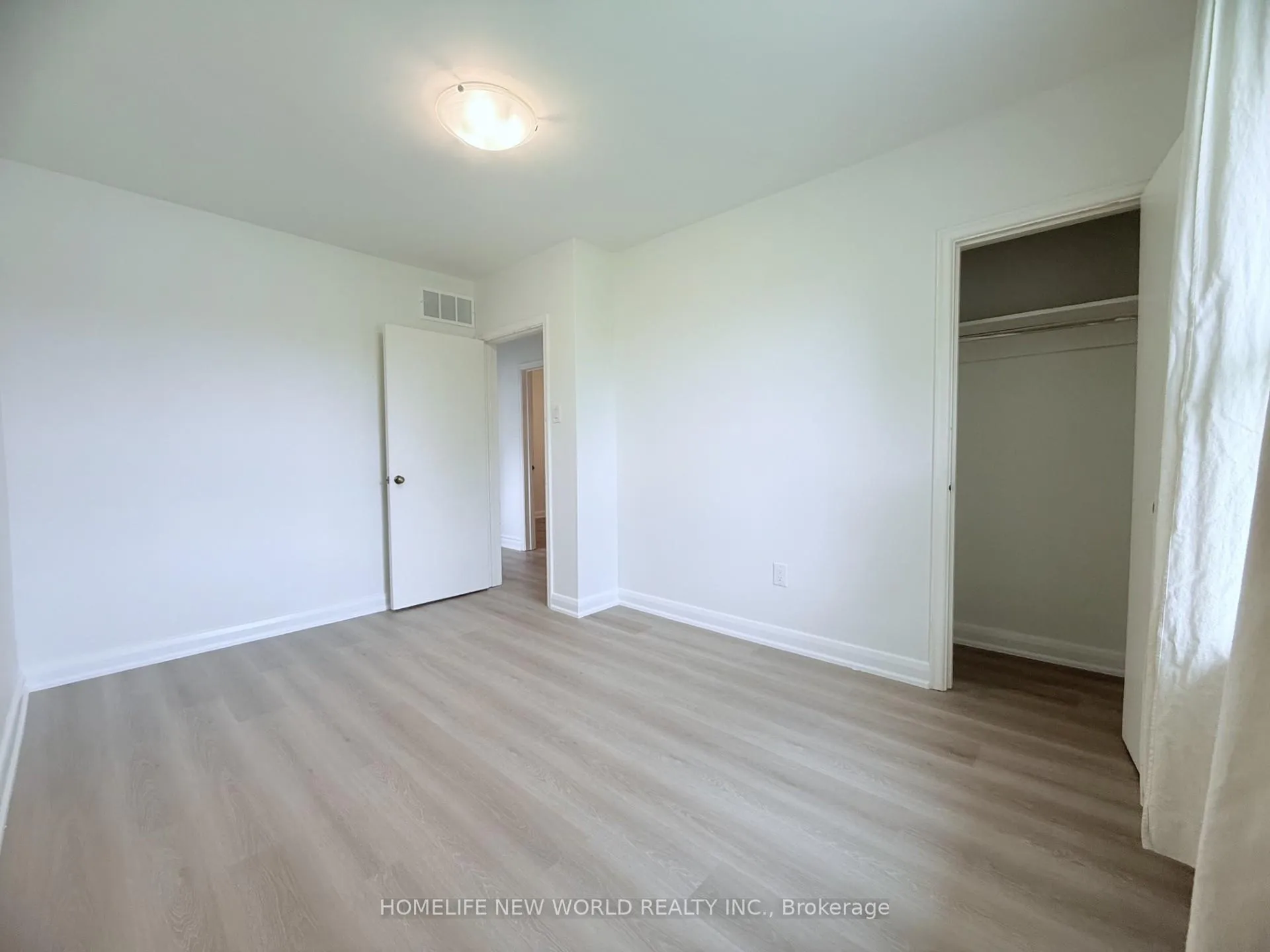 Photo 23 of 61 Crosland Drive, Scarborough, Wexford-Maryvale — HOMEH