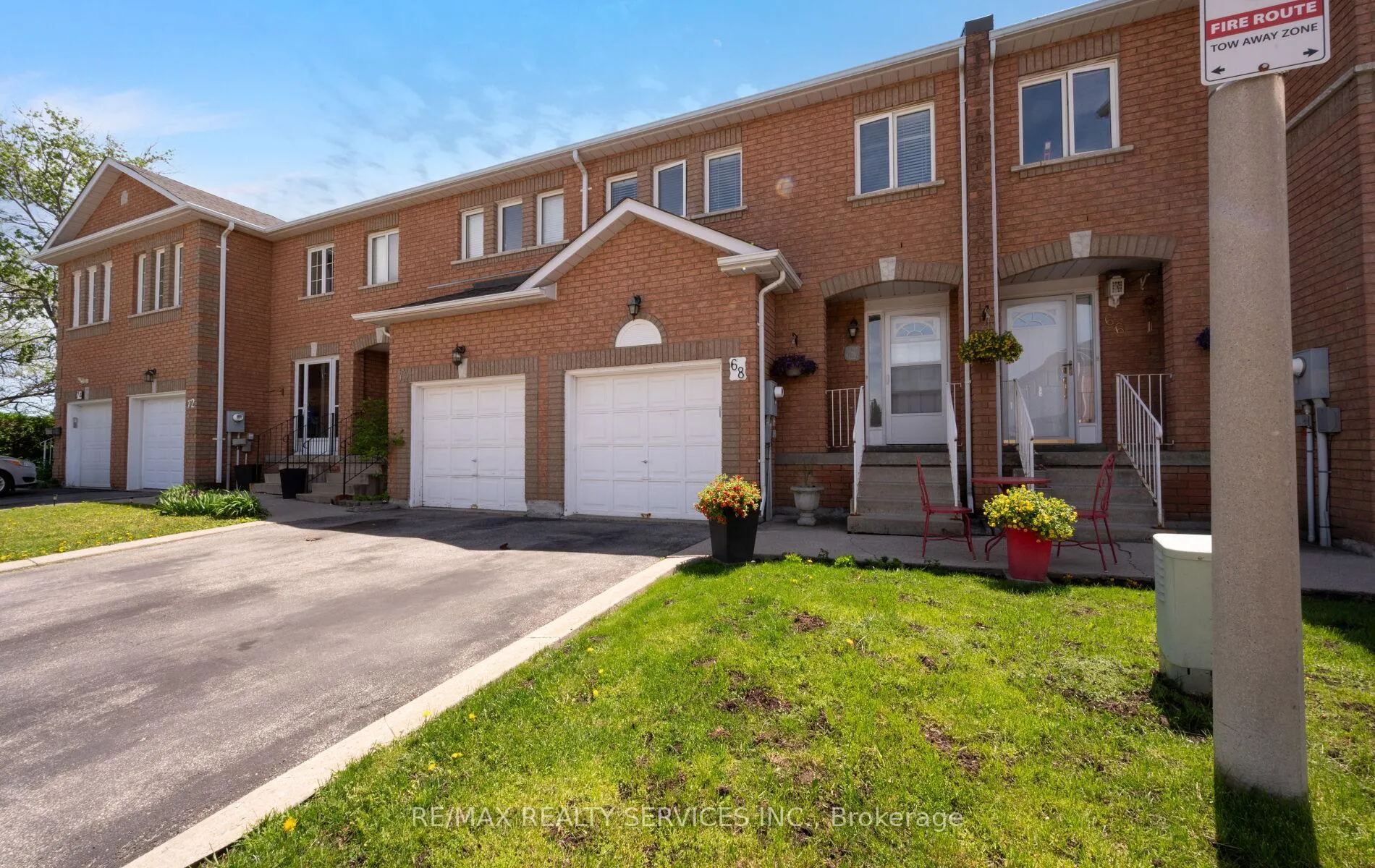 Photo 3 of Unit 68, 200 Cresthaven Road, Brampton, Snelgrove — HOMEH