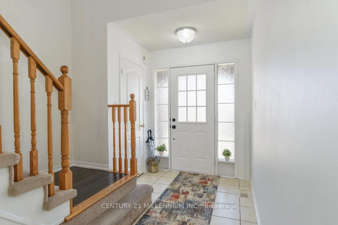 Photo 6 of 42 Sweet Clover Crescent, Brampton, Sandringham-Wellington — HOMEH