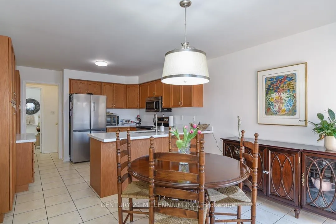 Photo 16 of 42 Sweet Clover Crescent, Brampton, Sandringham-Wellington — HOMEH