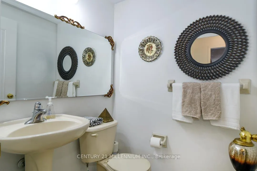 Photo 19 of 42 Sweet Clover Crescent, Brampton, Sandringham-Wellington — HOMEH