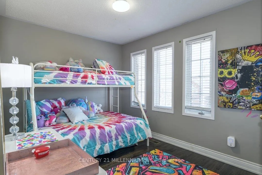 Photo 26 of 42 Sweet Clover Crescent, Brampton, Sandringham-Wellington — HOMEH