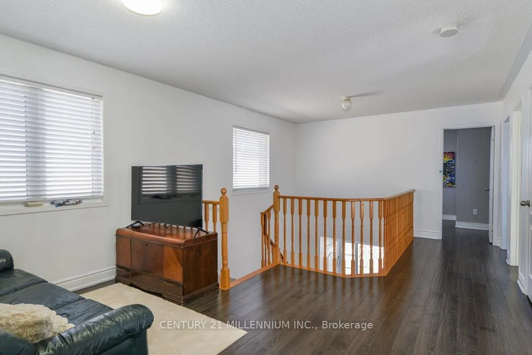 Photo 29 of 42 Sweet Clover Crescent, Brampton, Sandringham-Wellington — HOMEH