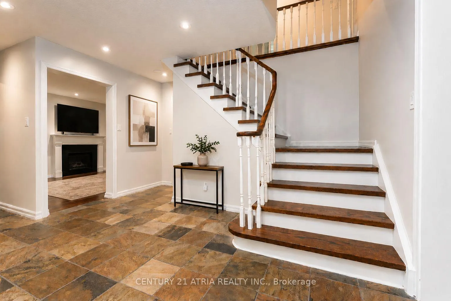 Photo 5 of 71 German Mills Road, Markham, German Mills — HOMEH