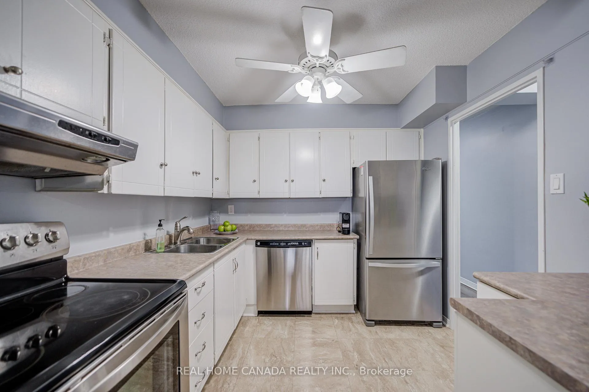 Photo 14 of Unit 708, 1359 White Oaks Boulevard, Oakville, Falgarwood — HOMEH