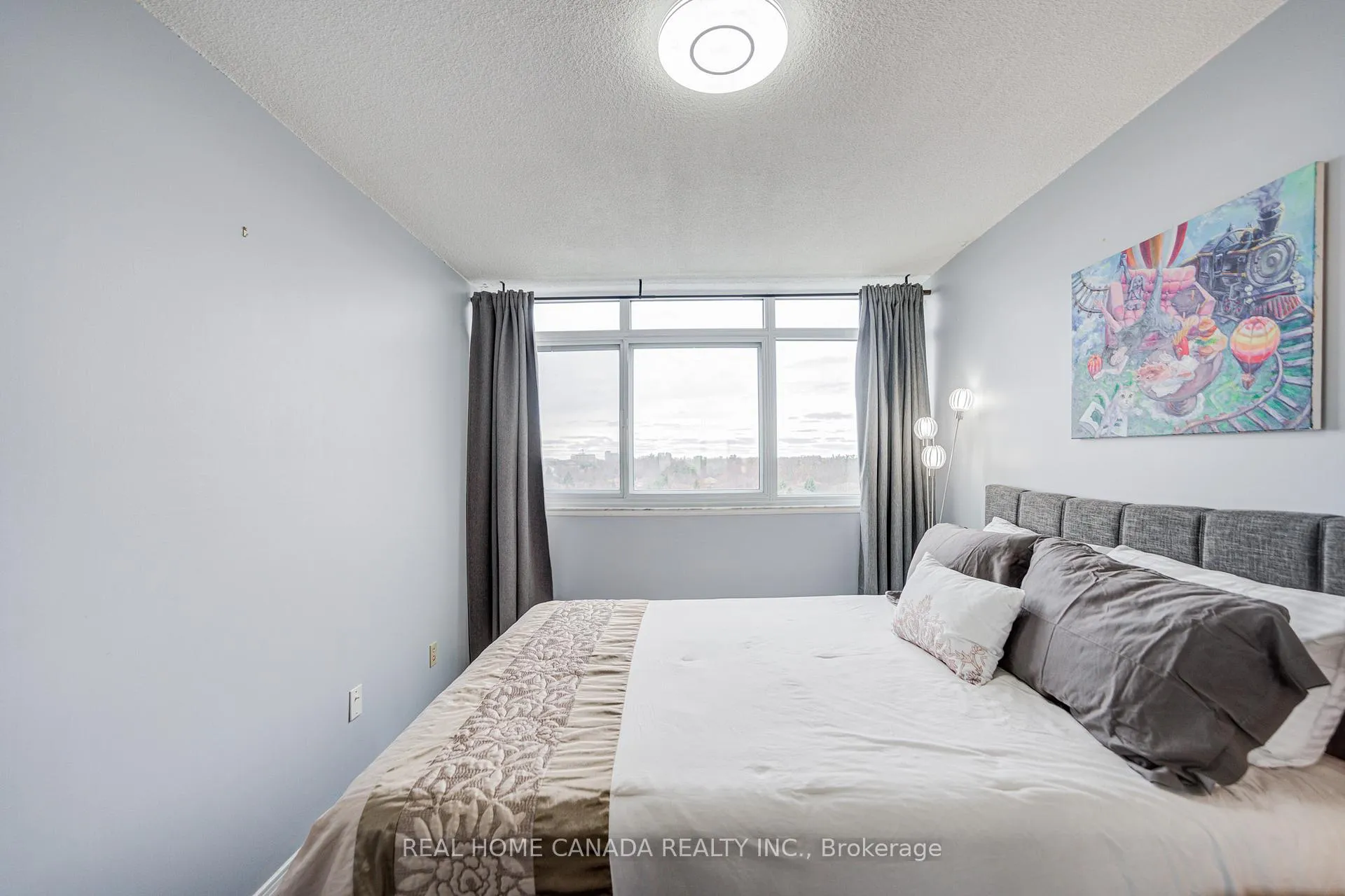 Photo 20 of Unit 708, 1359 White Oaks Boulevard, Oakville, Falgarwood — HOMEH