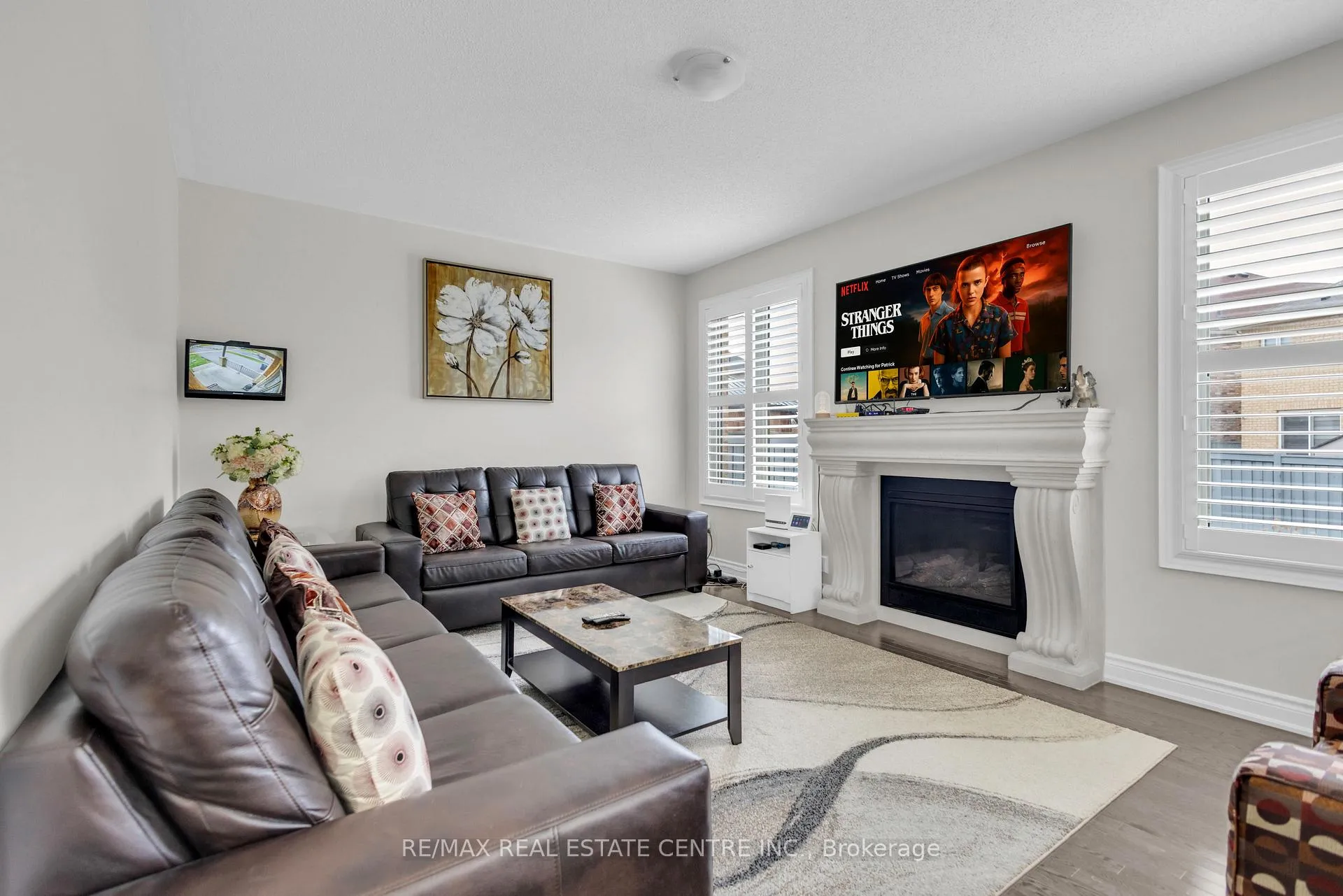 Photo 10 of 9 Glacier Road, Brampton, Credit Valley — HOMEH